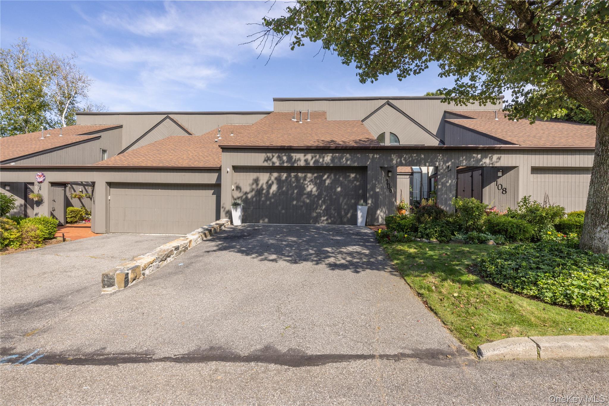 106 Stone Oaks Drive, Hartsdale, NY 10530