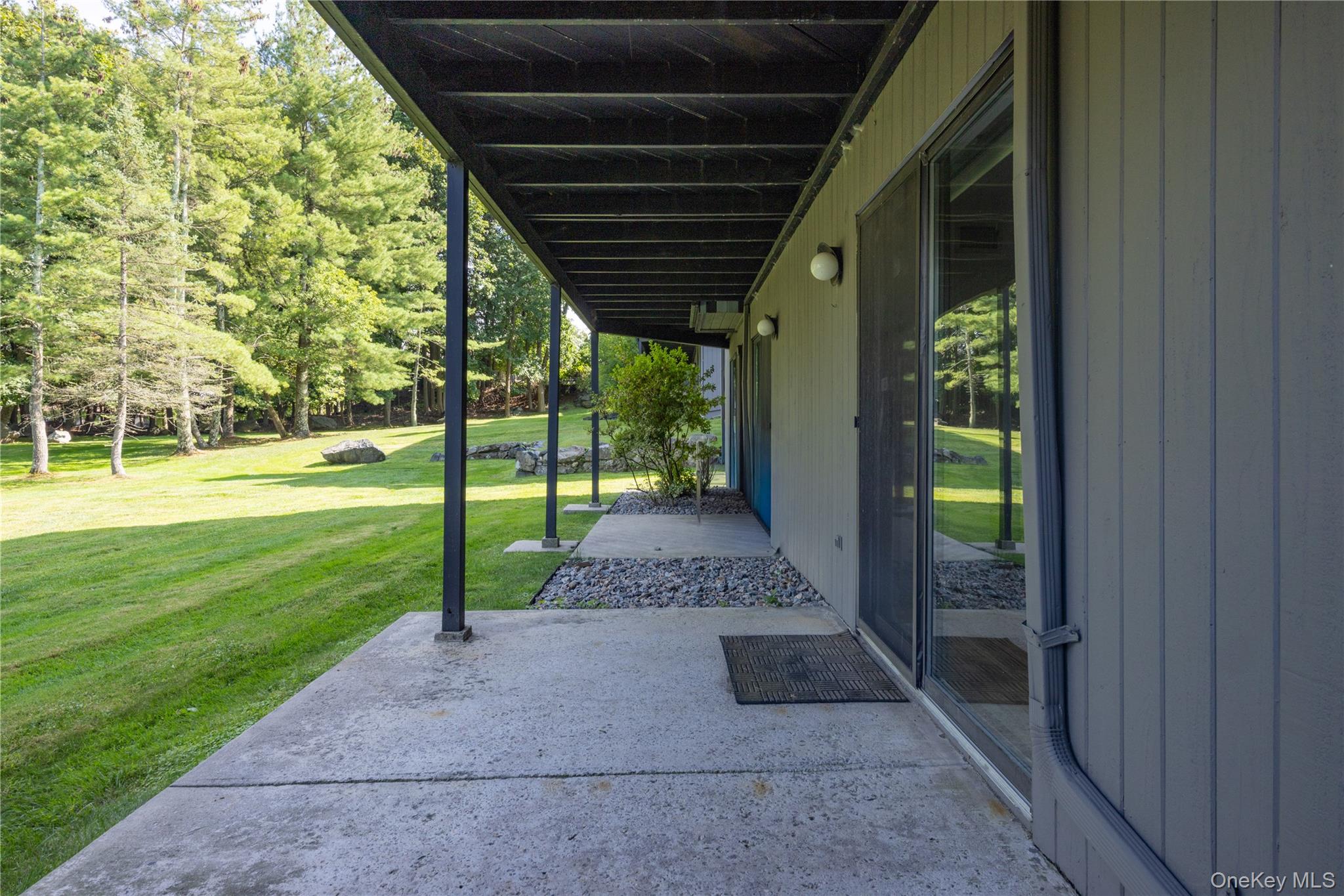 106 Stone Oaks Drive, Hartsdale, NY 10530