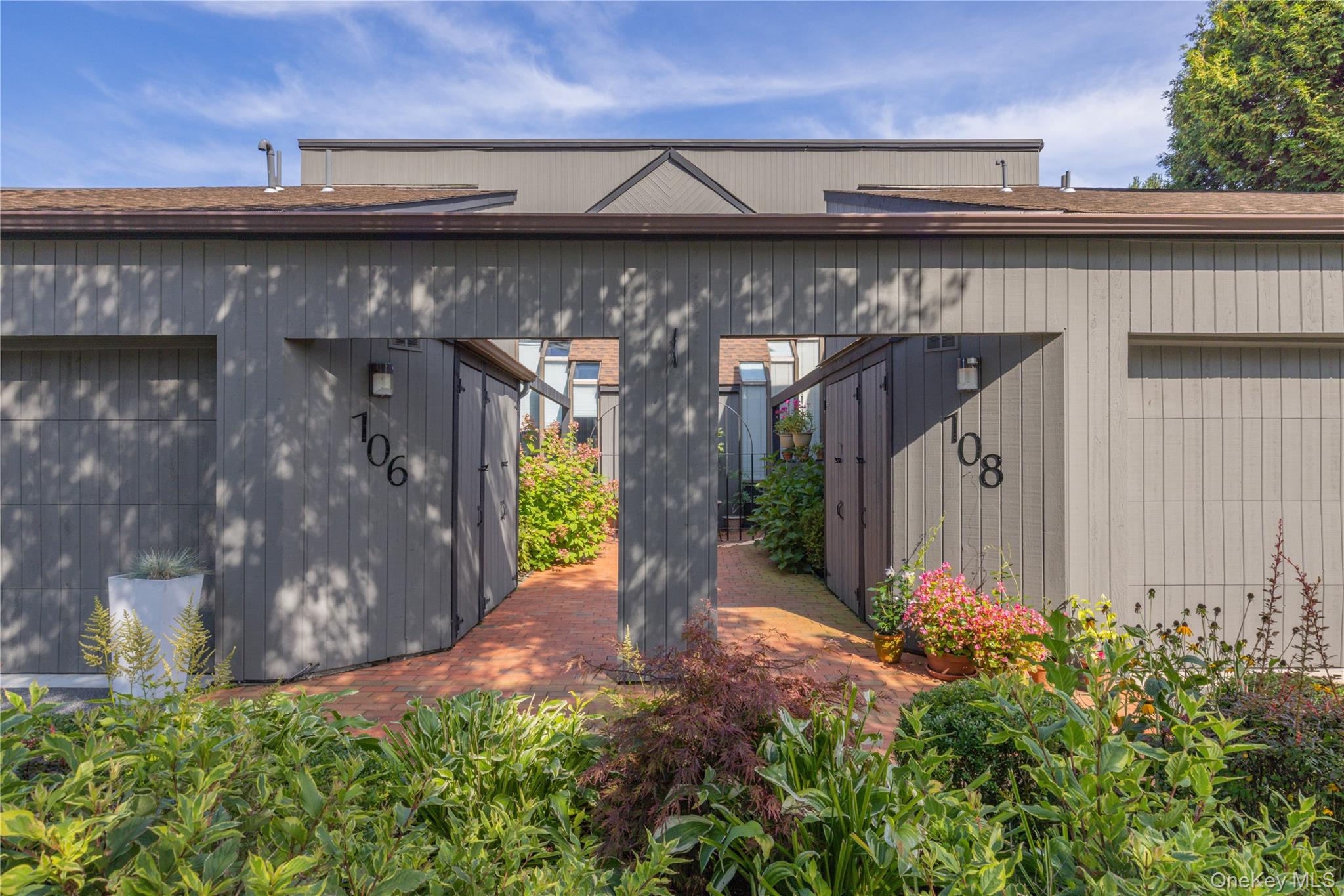 106 Stone Oaks Drive, Hartsdale, NY 10530