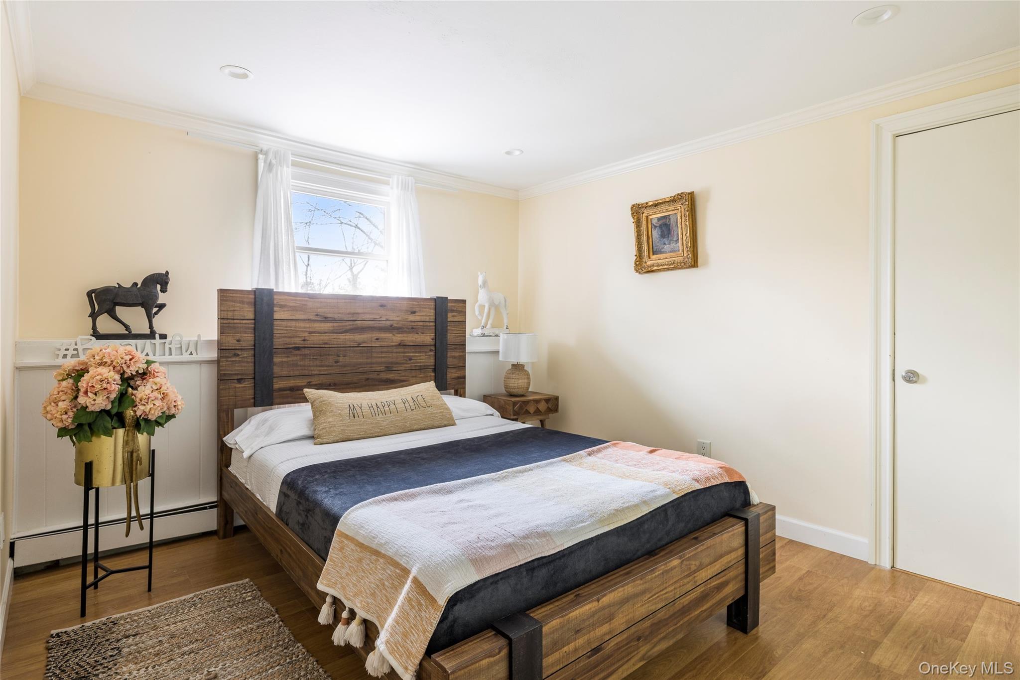 8 Westerly Court, Hampton Bays, NY 11946