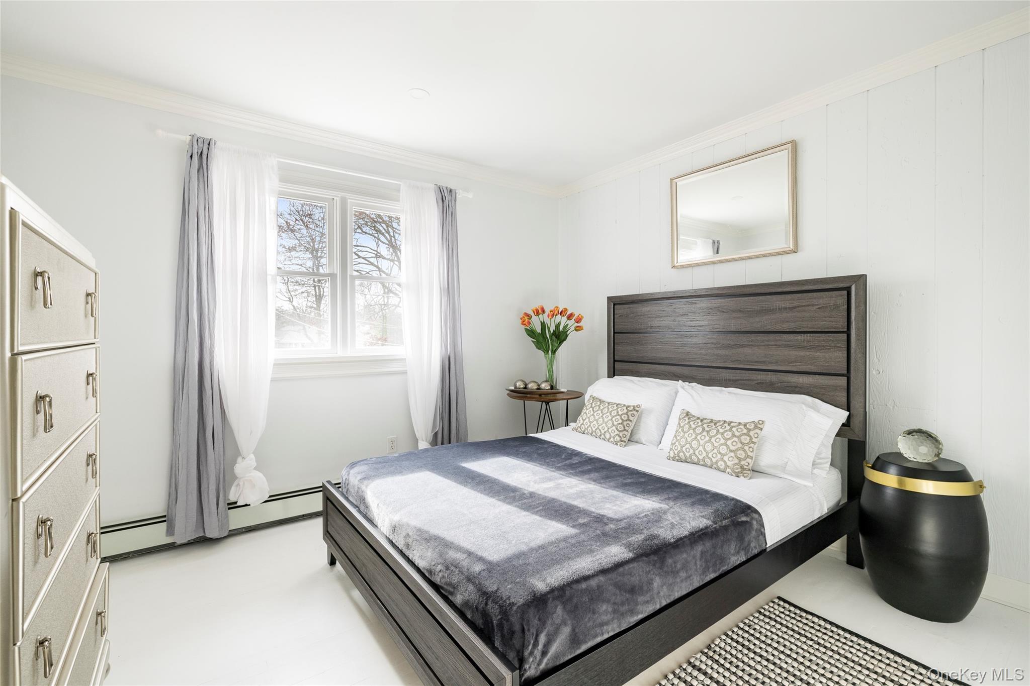 8 Westerly Court, Hampton Bays, NY 11946