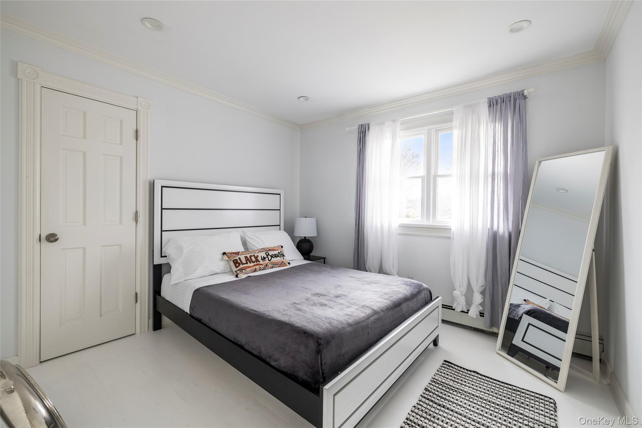 8 Westerly Court, Hampton Bays, NY 11946