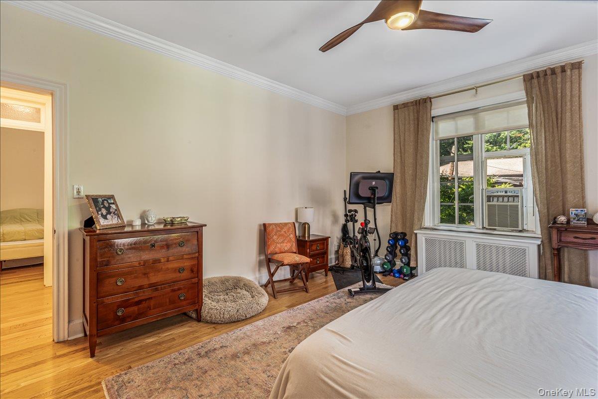 38-30 Douglaston Parkway # G2, Douglaston, NY 11363