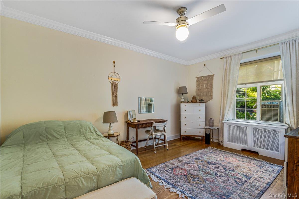 38-30 Douglaston Parkway # G2, Douglaston, NY 11363