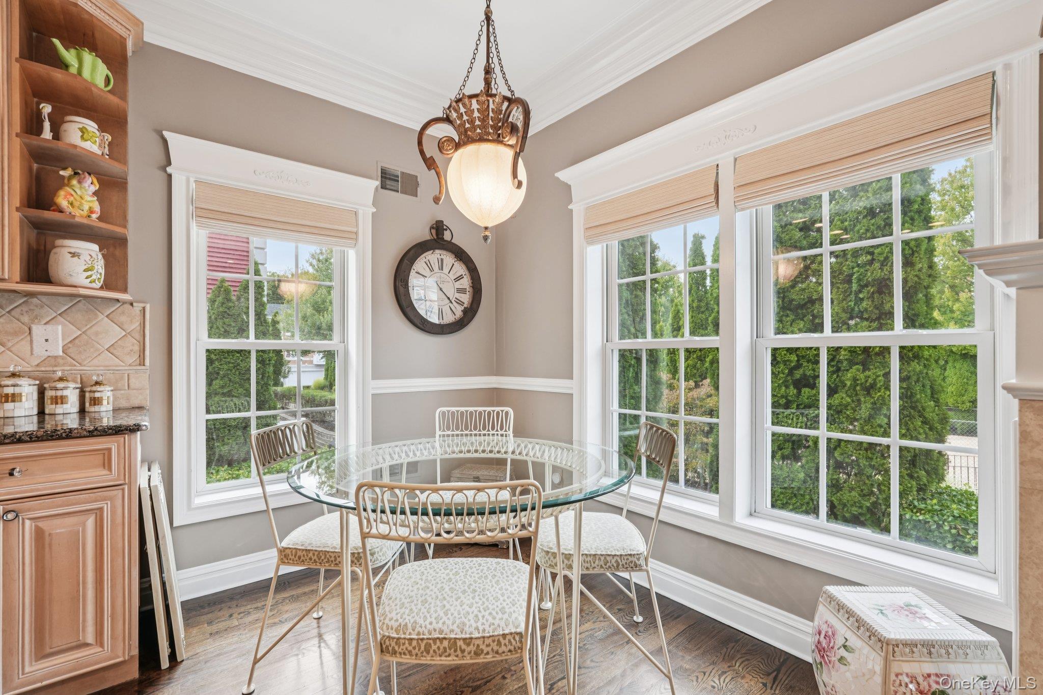 95 Alexander Court, Nanuet, NY 10954