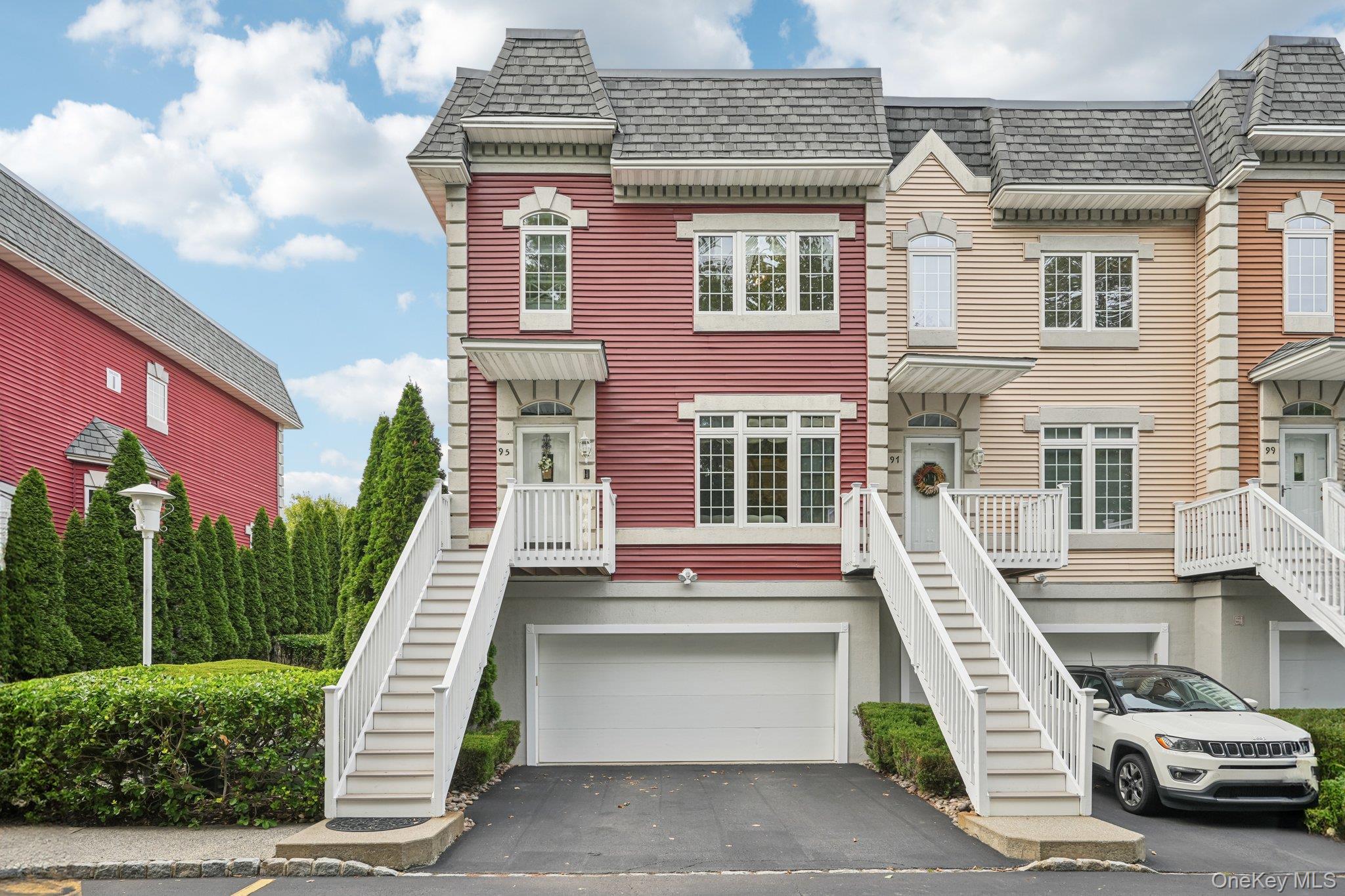 95 Alexander Court, Nanuet, NY 10954