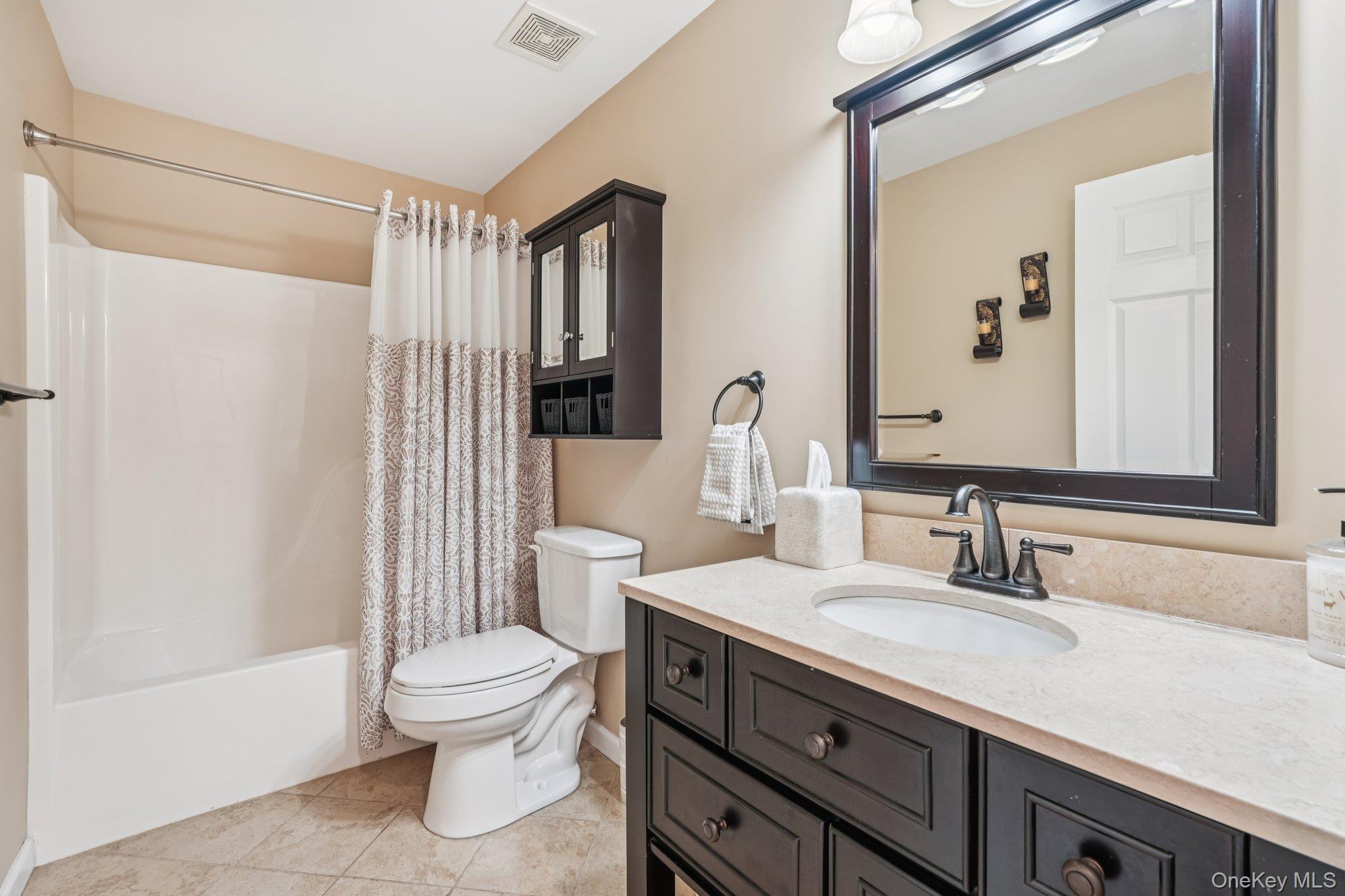 95 Alexander Court, Nanuet, NY 10954