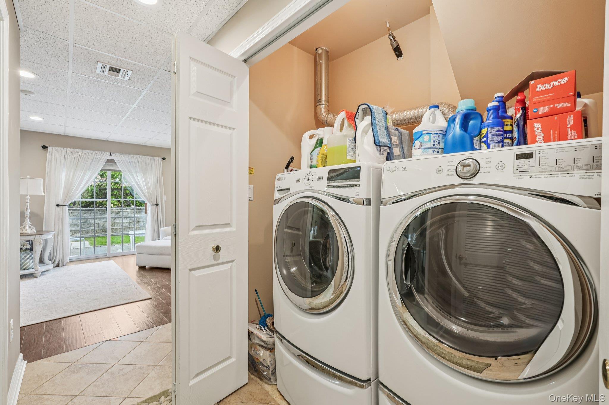 95 Alexander Court, Nanuet, NY 10954