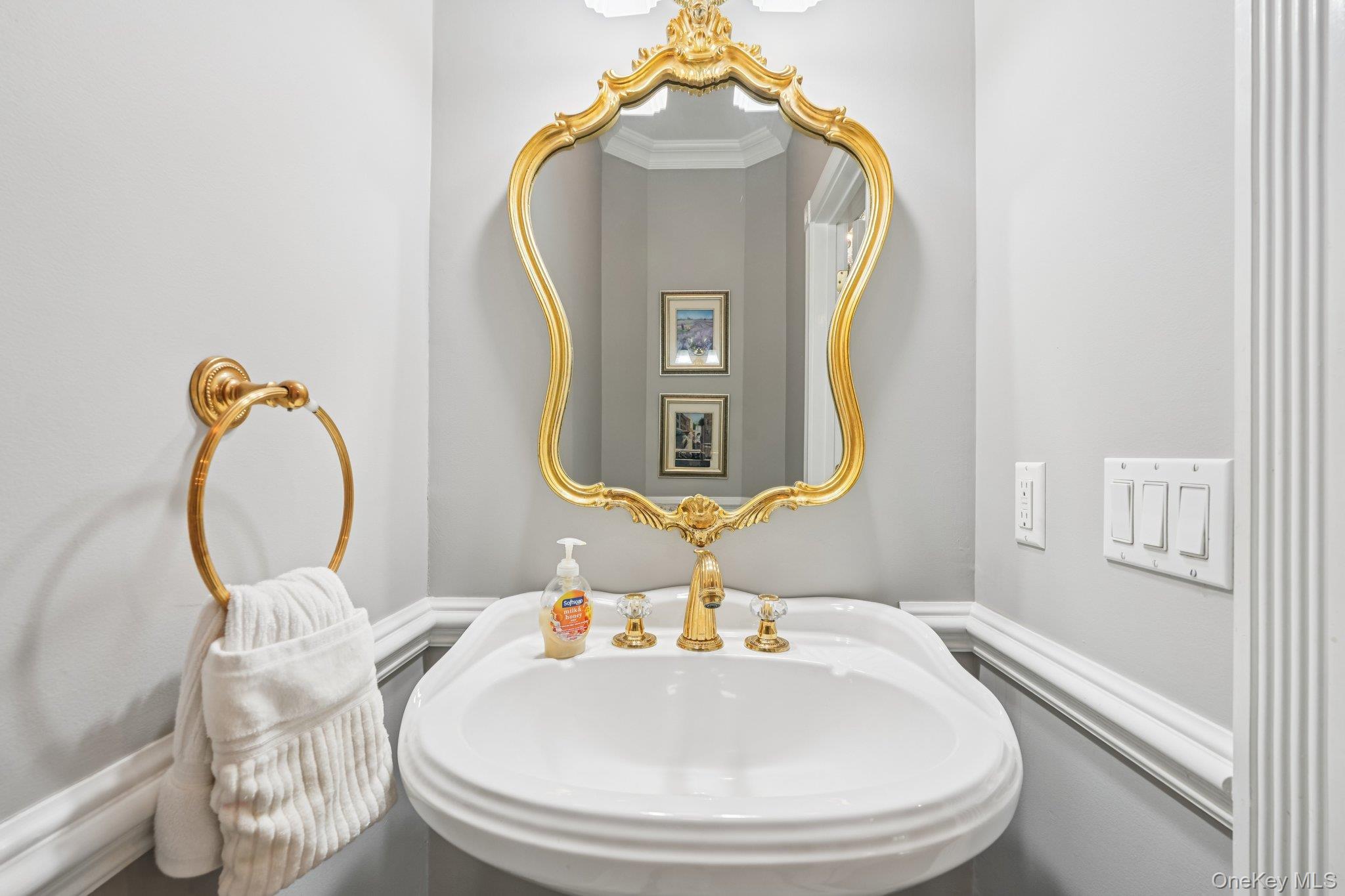 95 Alexander Court, Nanuet, NY 10954