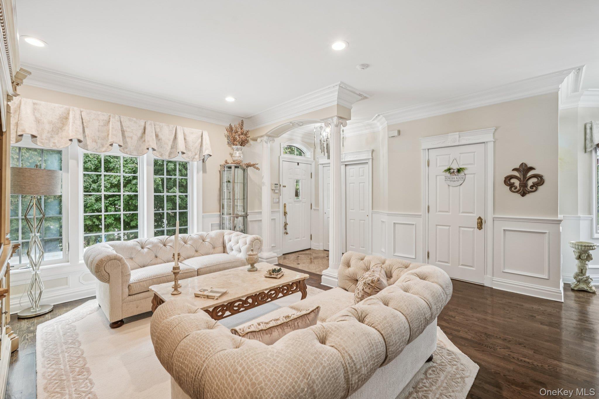 95 Alexander Court, Nanuet, NY 10954