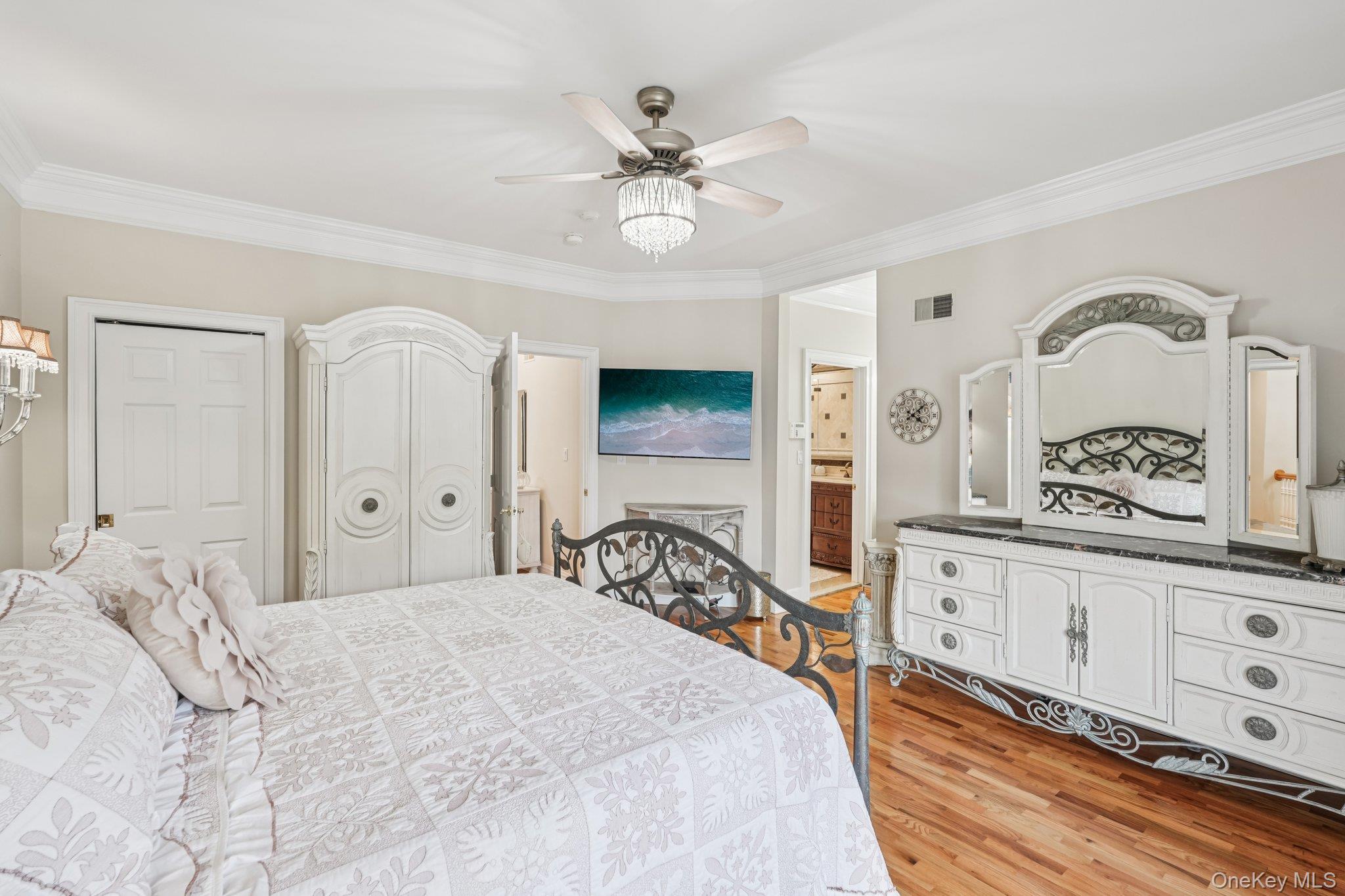 95 Alexander Court, Nanuet, NY 10954