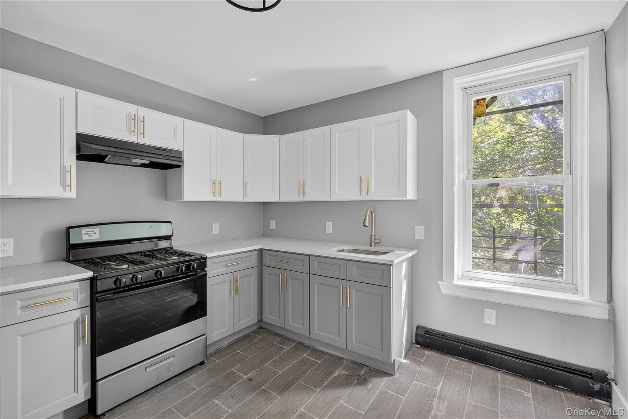 12 Liberty Street, Newburgh, NY 12550