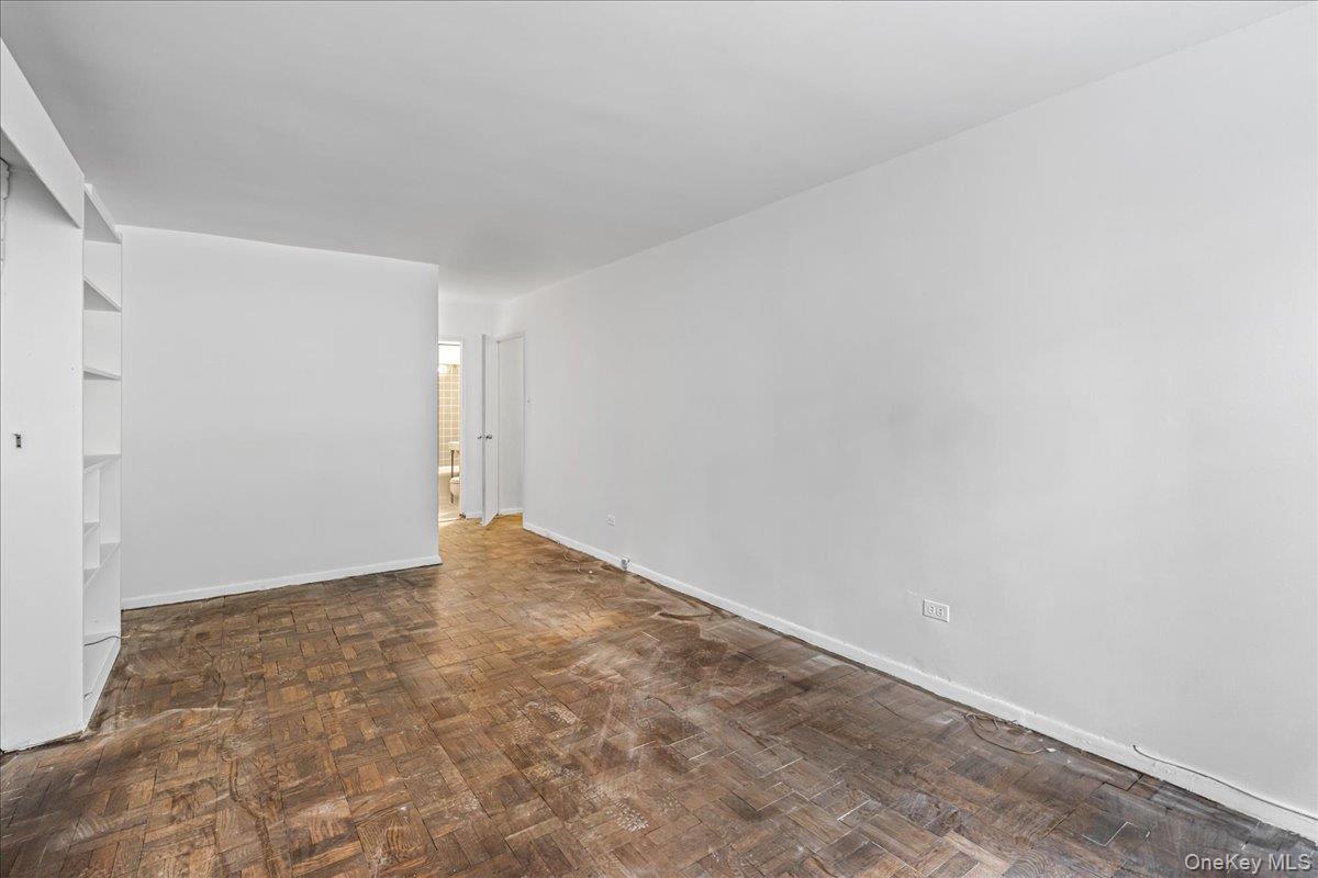 310 E 70th Street # 1M, New York (Manhattan), NY 10021