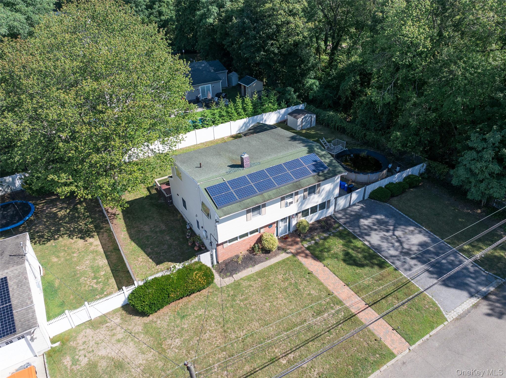 461 Ann Street, Babylon, NY 11702