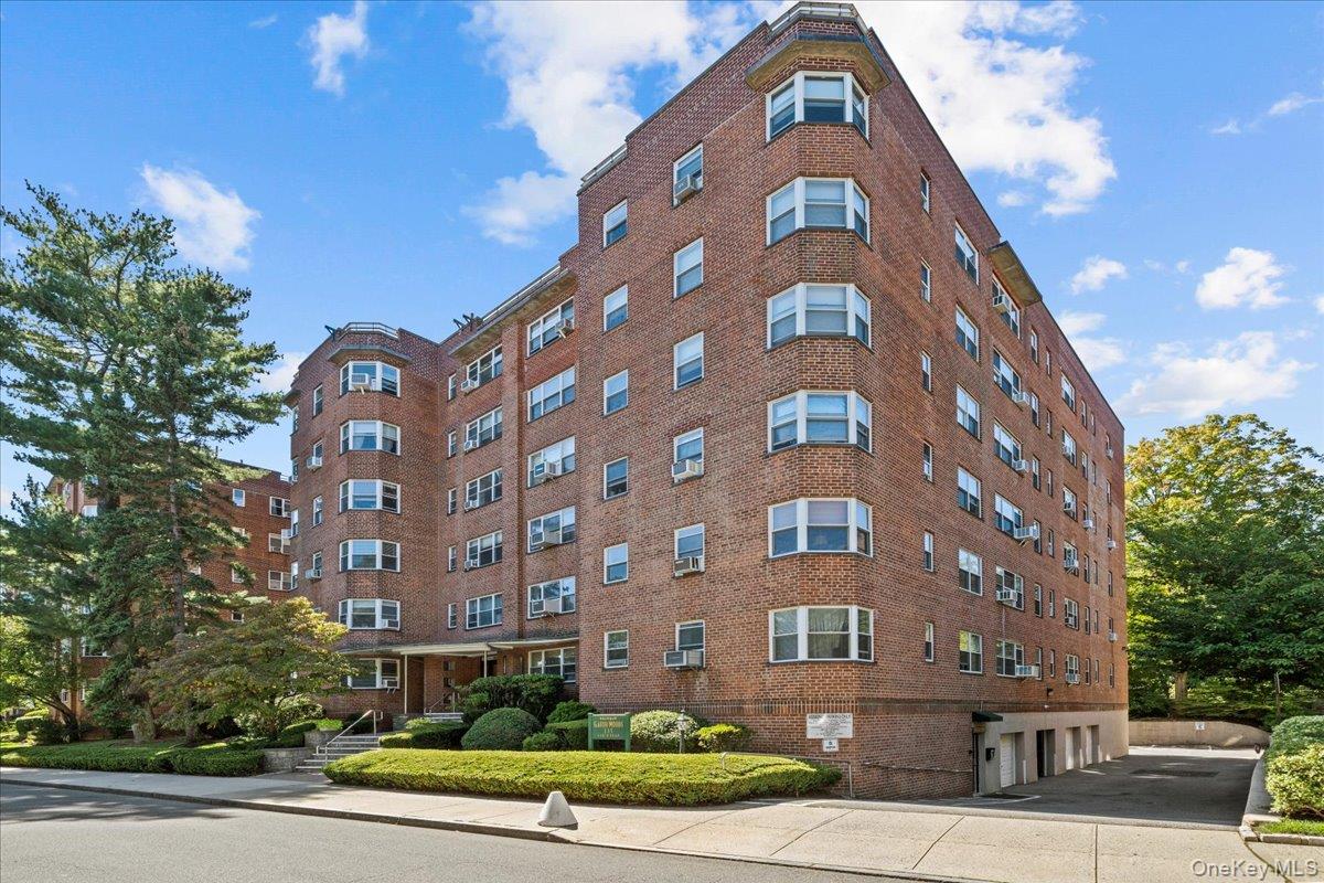235 Garth Road # A1F, Scarsdale, NY 10583