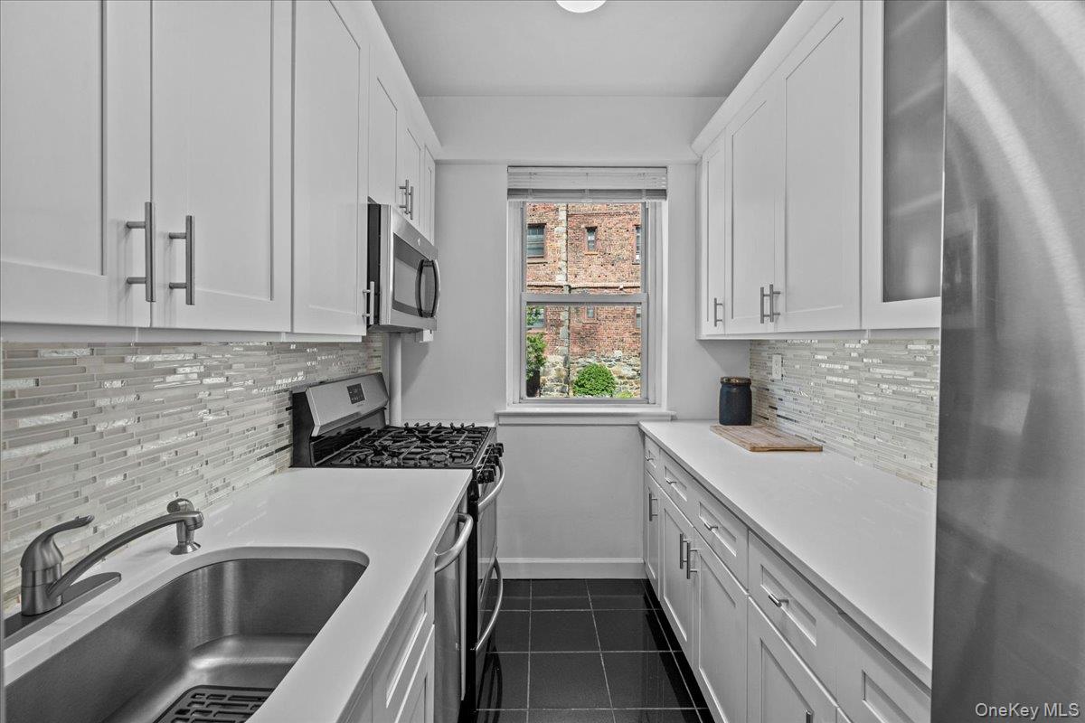 235 Garth Road # A1F, Scarsdale, NY 10583