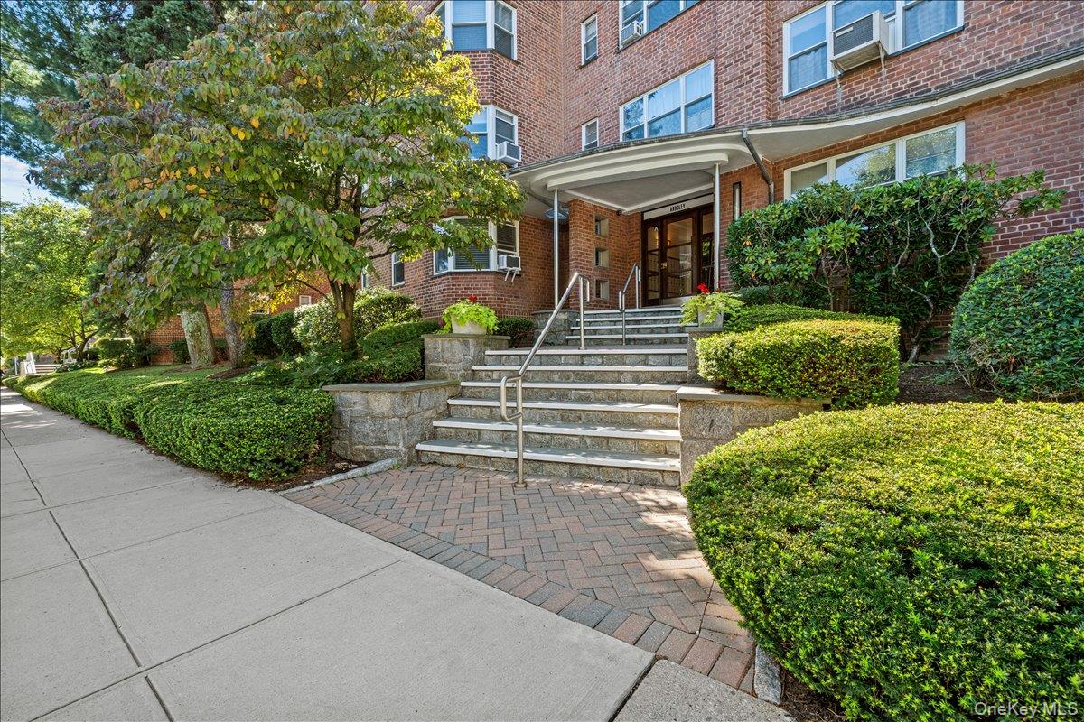 235 Garth Road # A1F, Scarsdale, NY 10583