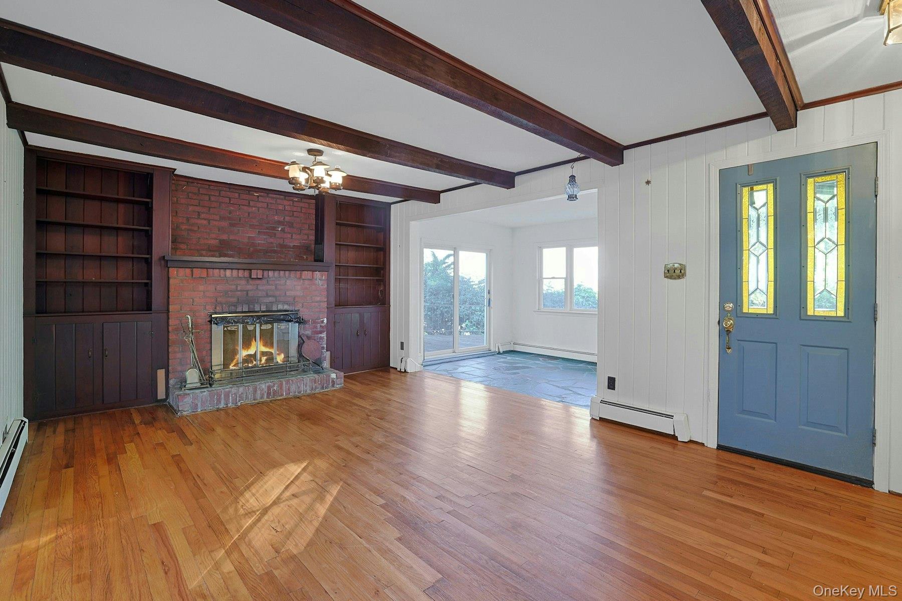 8 Ayers Road, Tomkins Cove, NY 10986