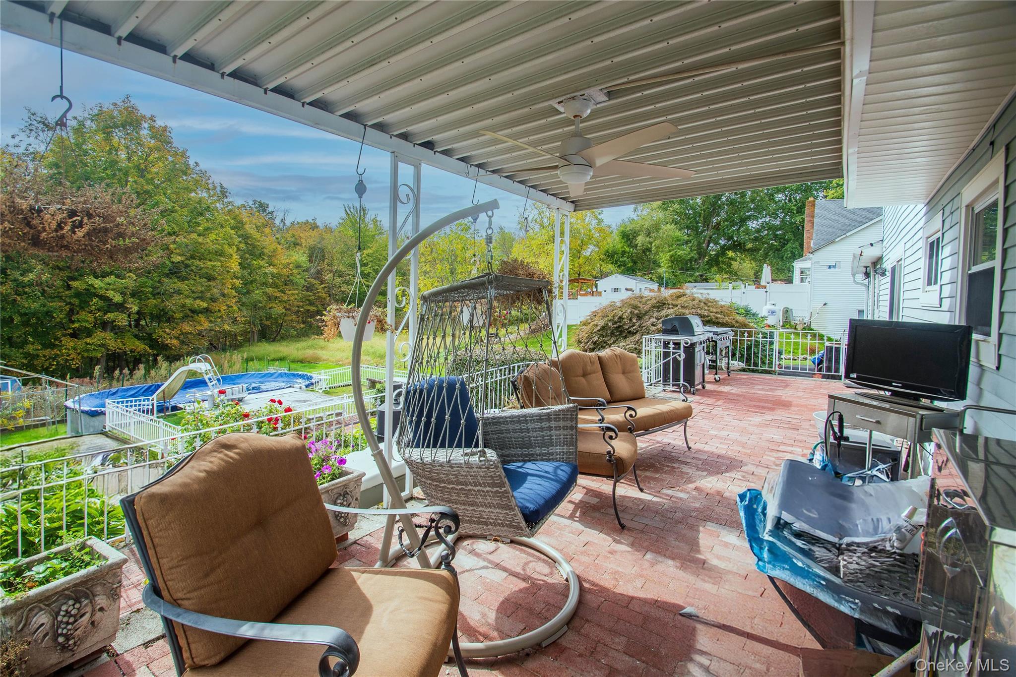 22 The Drive, Westtown, NY 10998