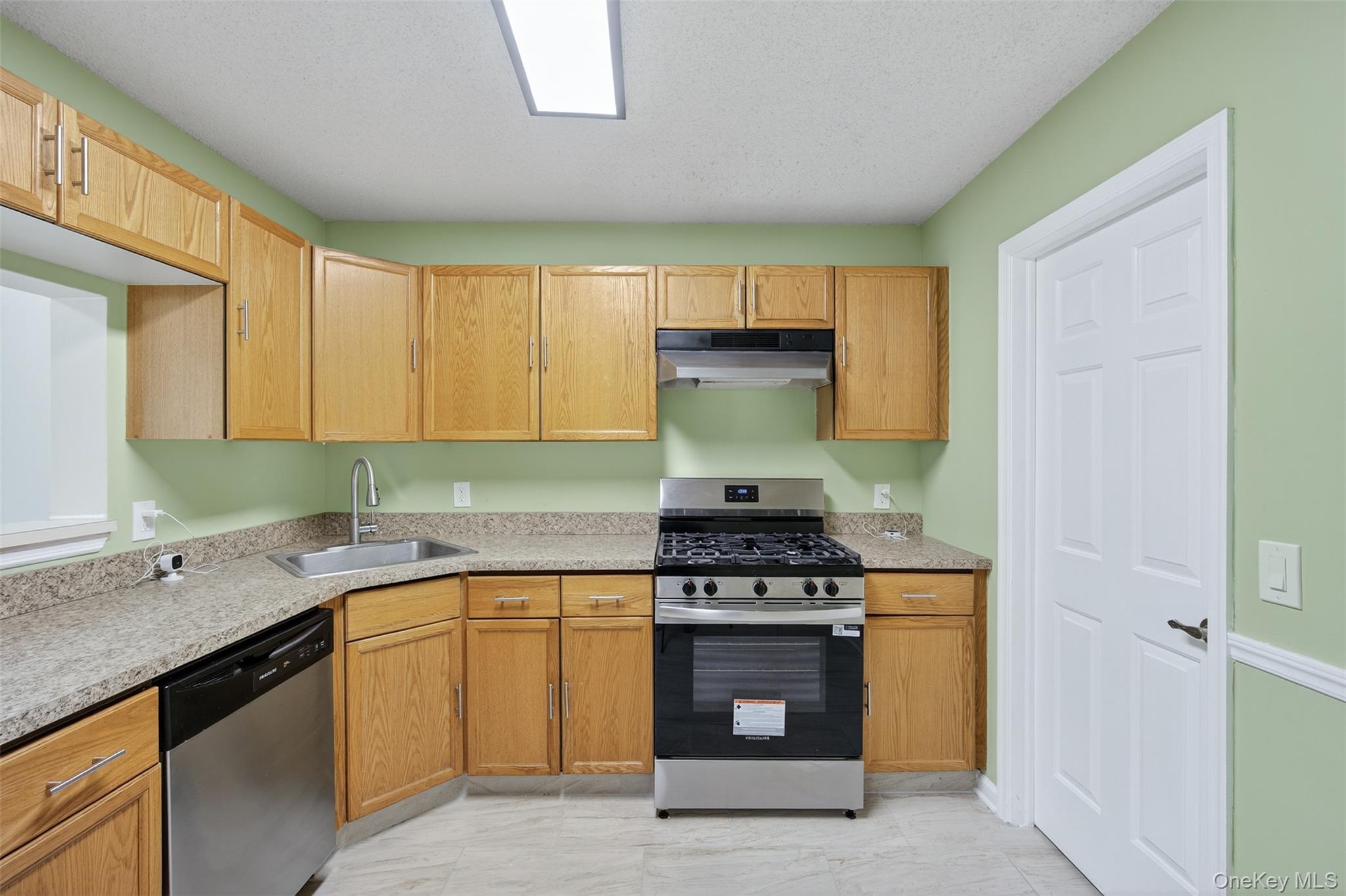 97 Jonathan Drive, Mahopac, NY 10541