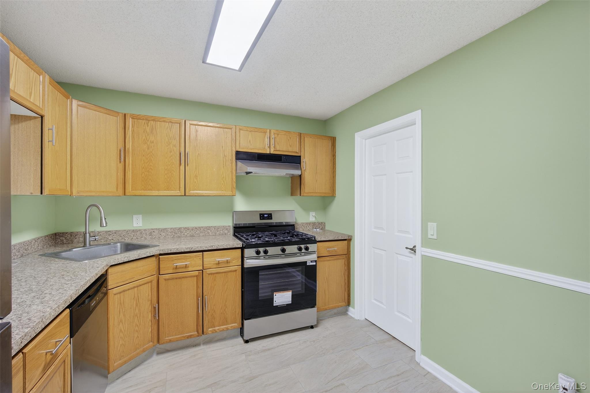 97 Jonathan Drive, Mahopac, NY 10541