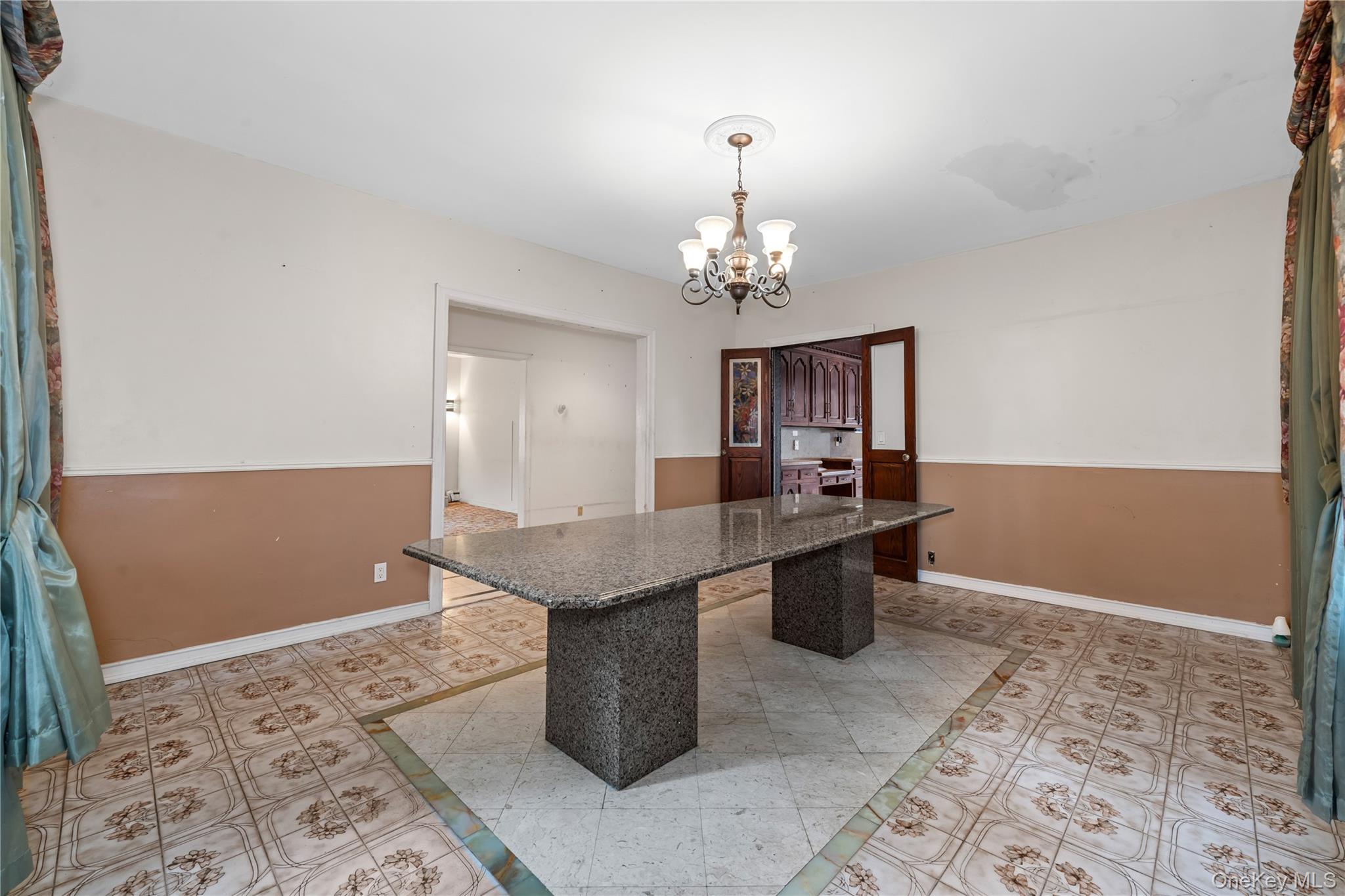 311 Hamilton Avenue, Hewlett, NY 11557