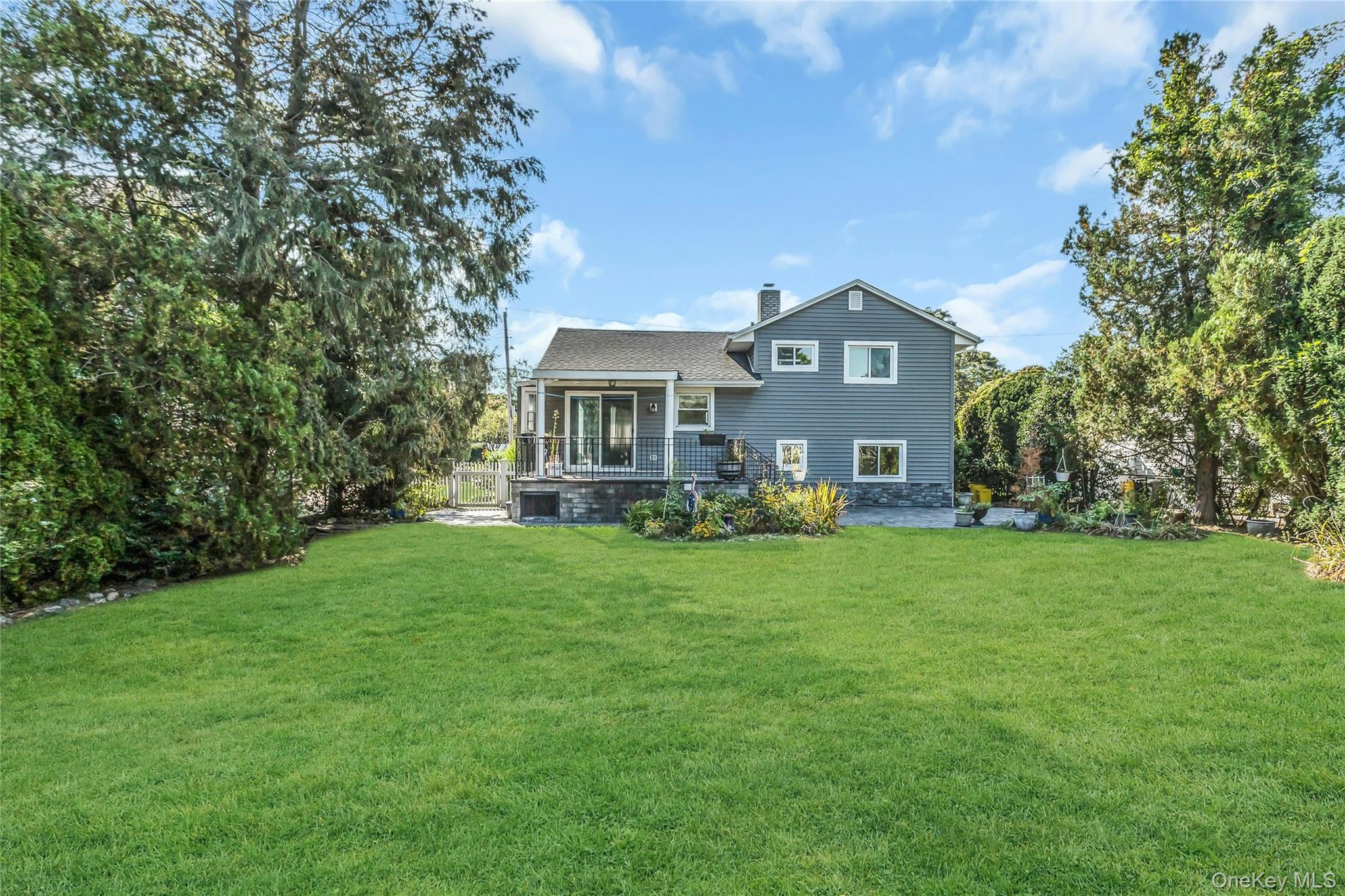 46 Elmtree Lane, Jericho, NY 11753