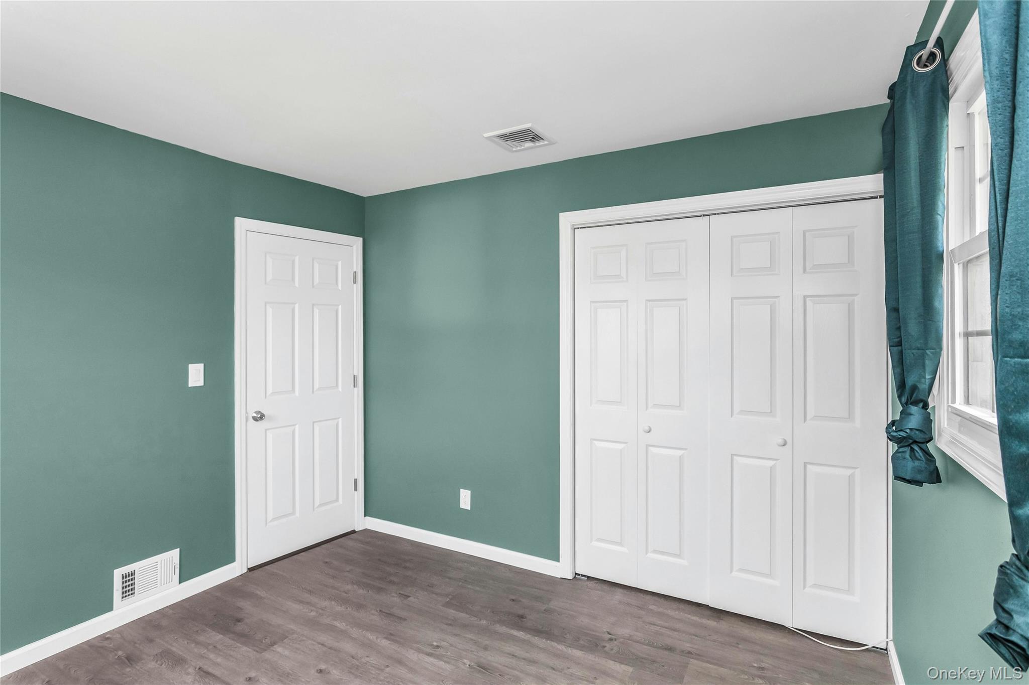 46 Elmtree Lane, Jericho, NY 11753