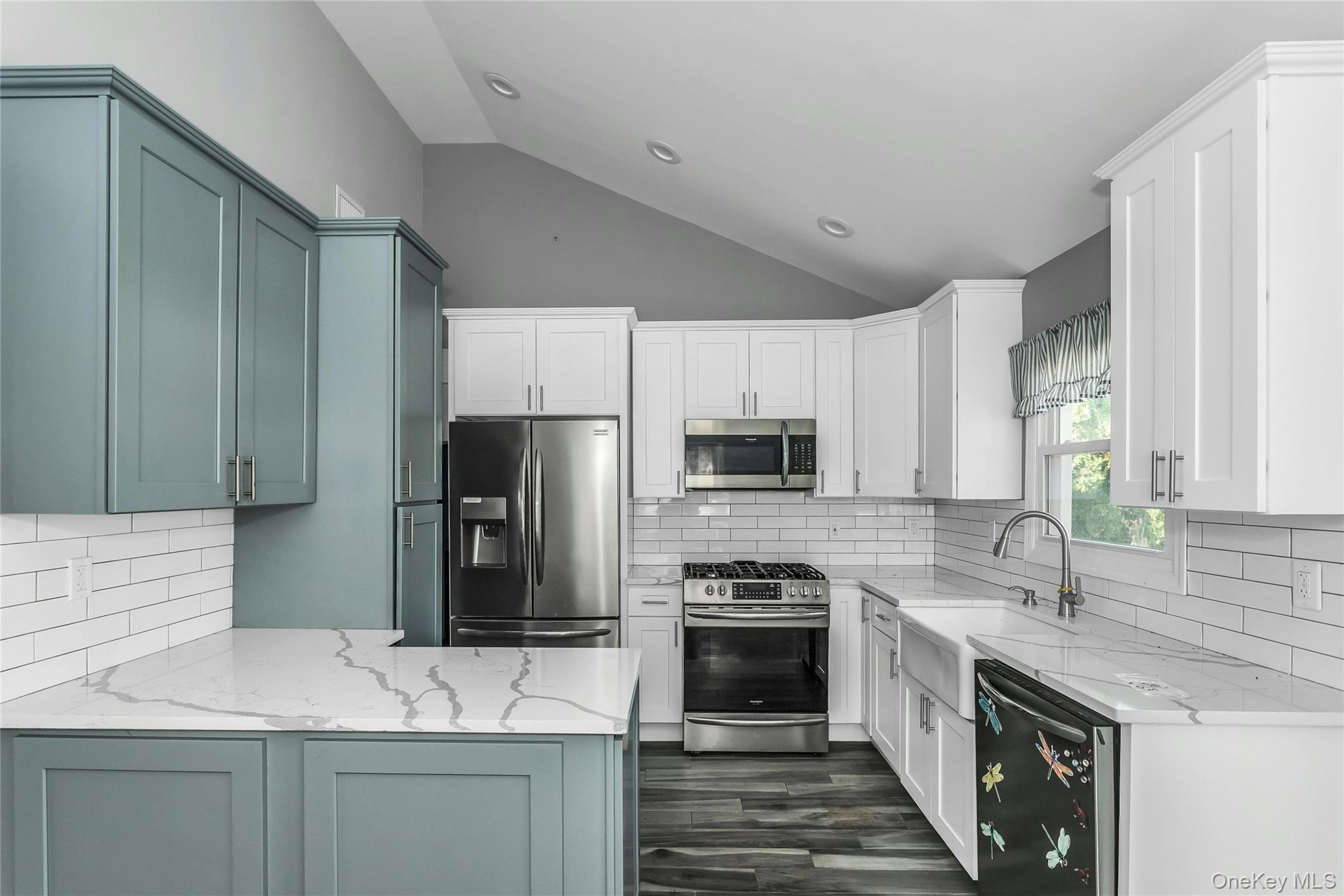 46 Elmtree Lane, Jericho, NY 11753