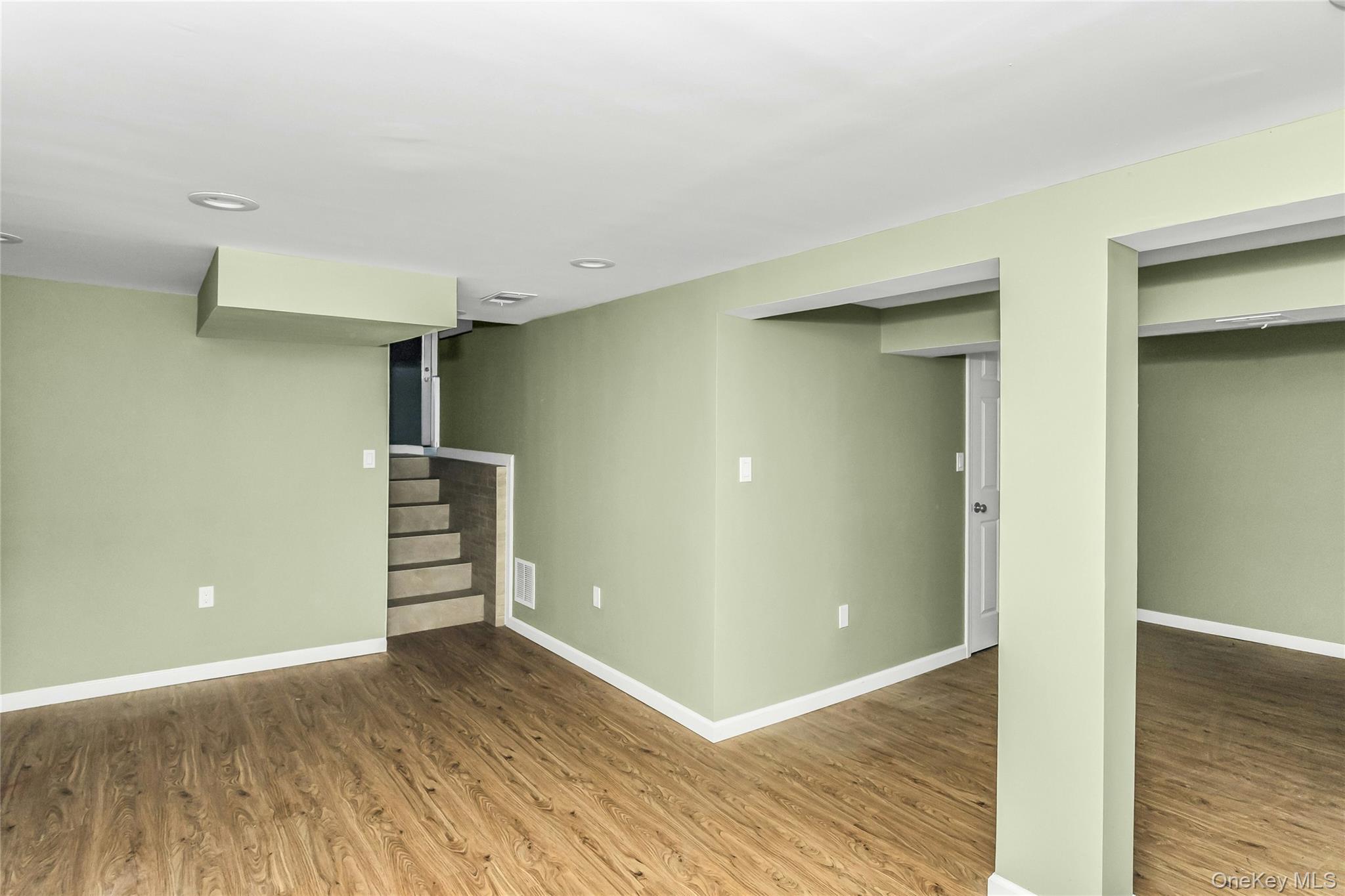 46 Elmtree Lane, Jericho, NY 11753