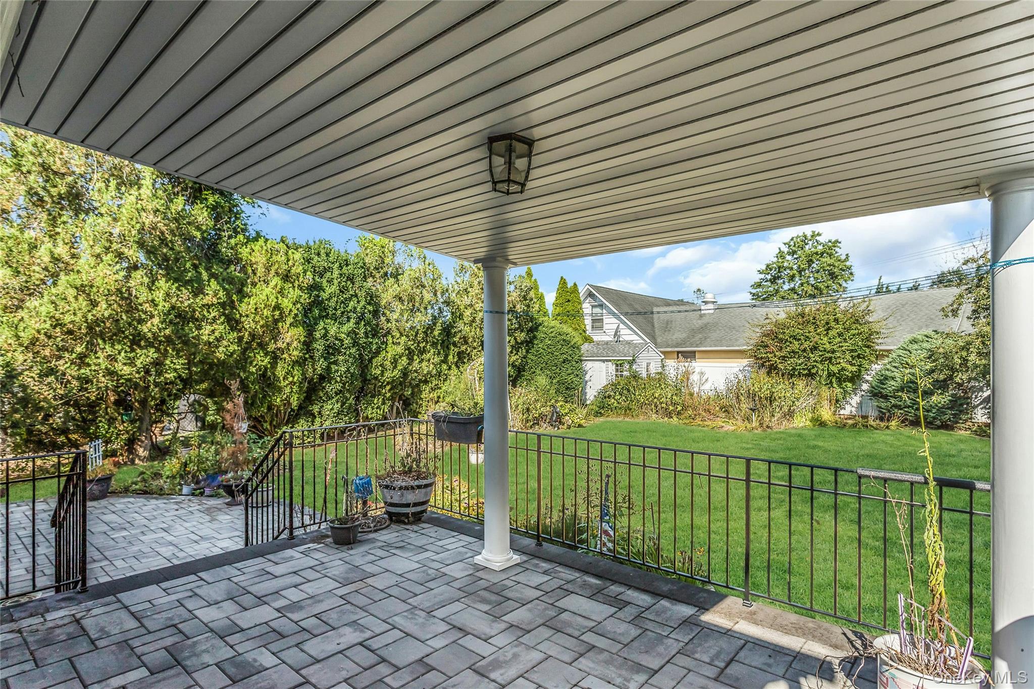 46 Elmtree Lane, Jericho, NY 11753