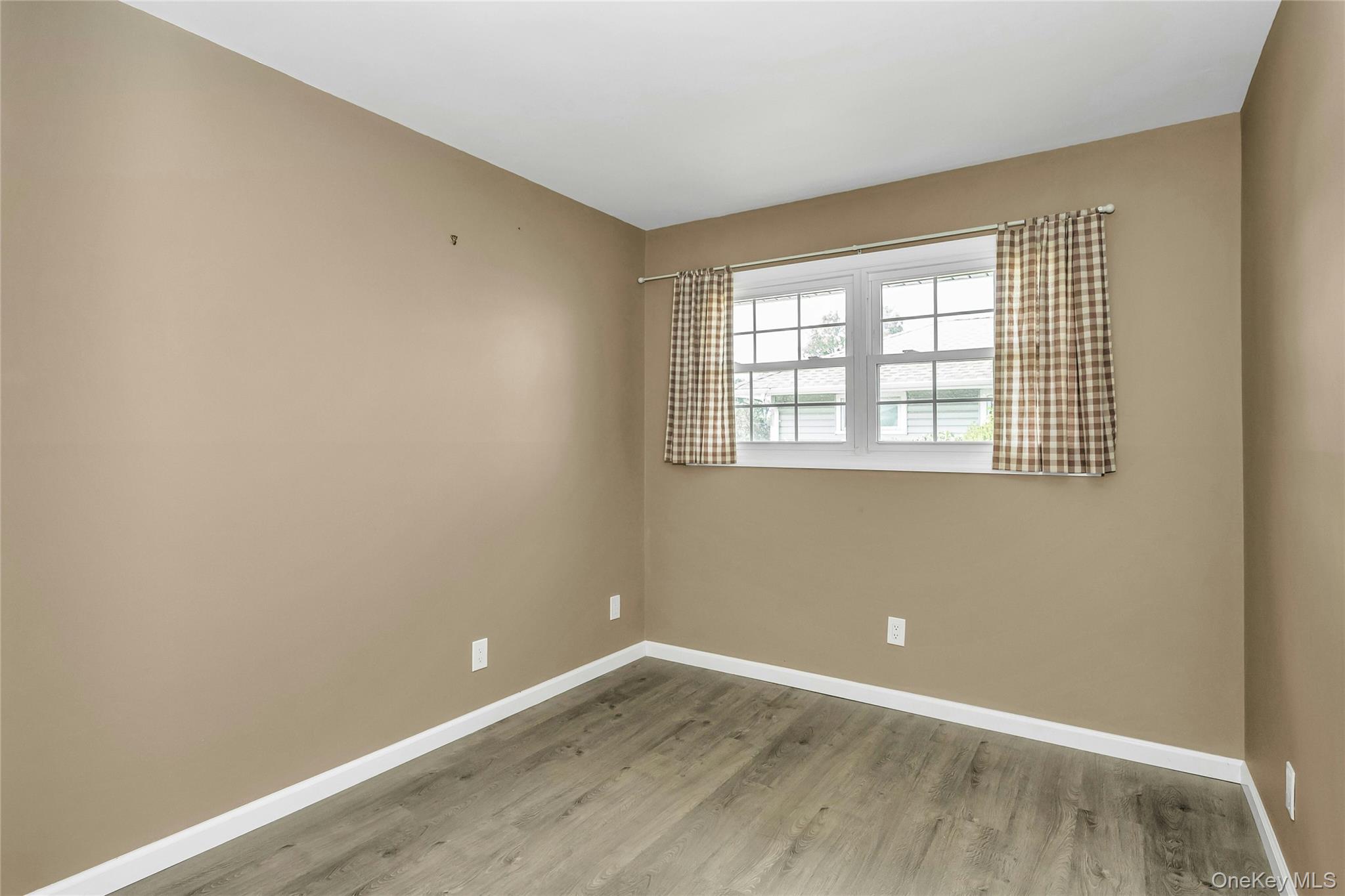 46 Elmtree Lane, Jericho, NY 11753