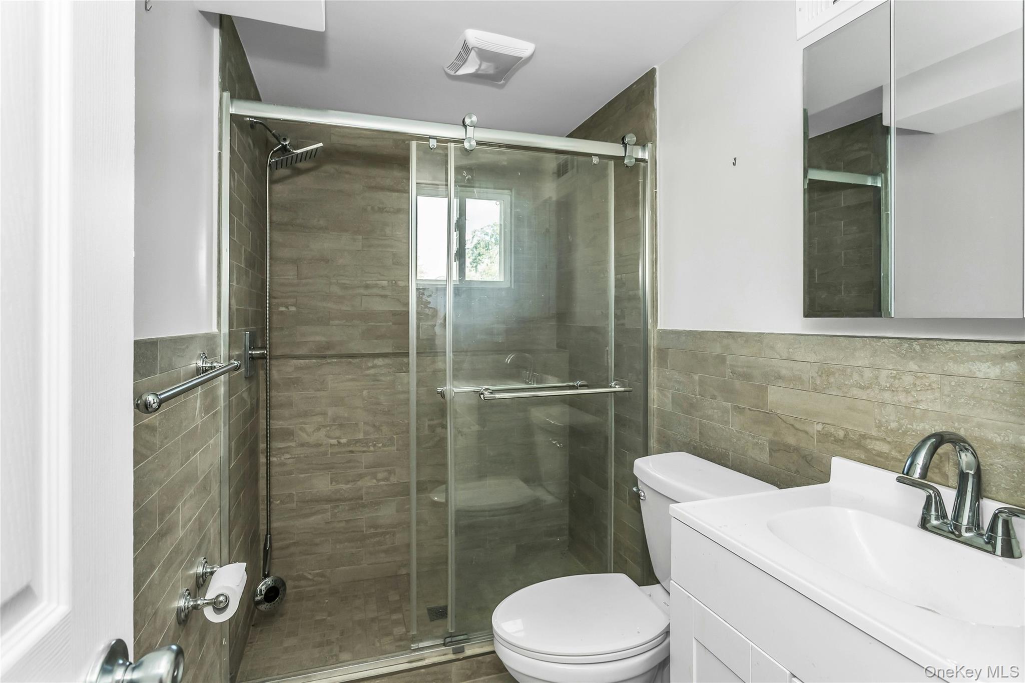 46 Elmtree Lane, Jericho, NY 11753