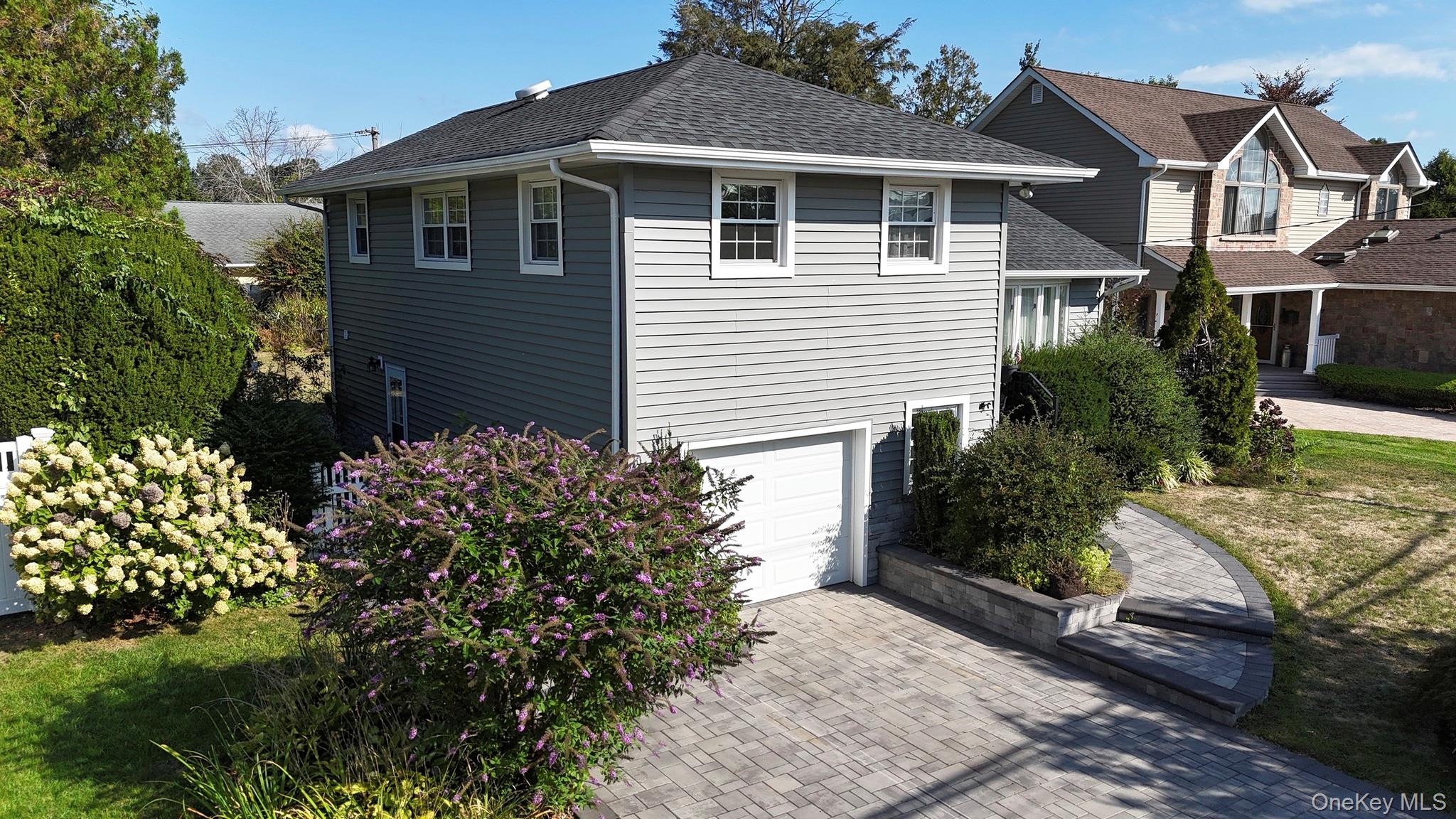 46 Elmtree Lane, Jericho, NY 11753