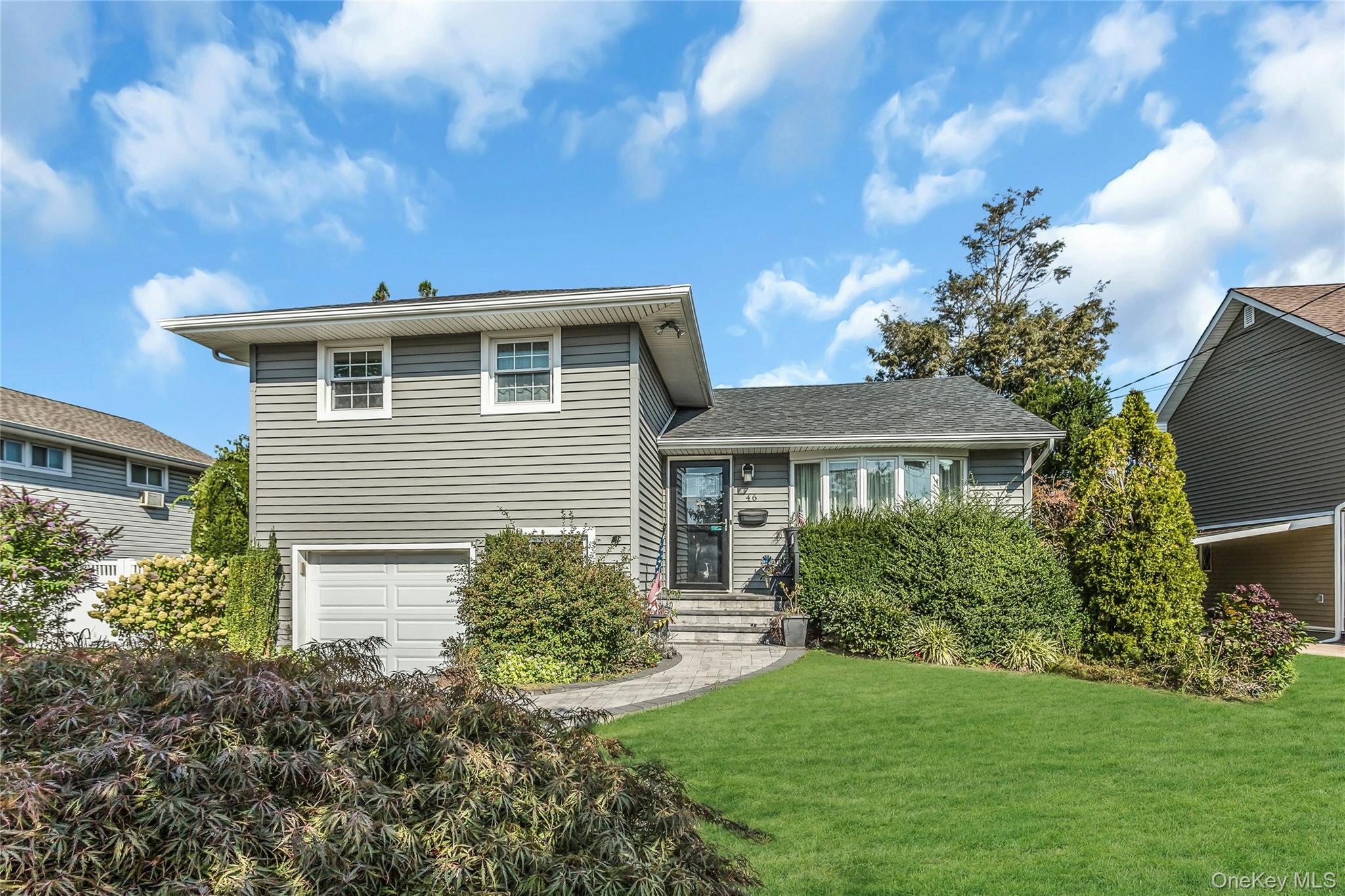 46 Elmtree Lane, Jericho, NY 11753