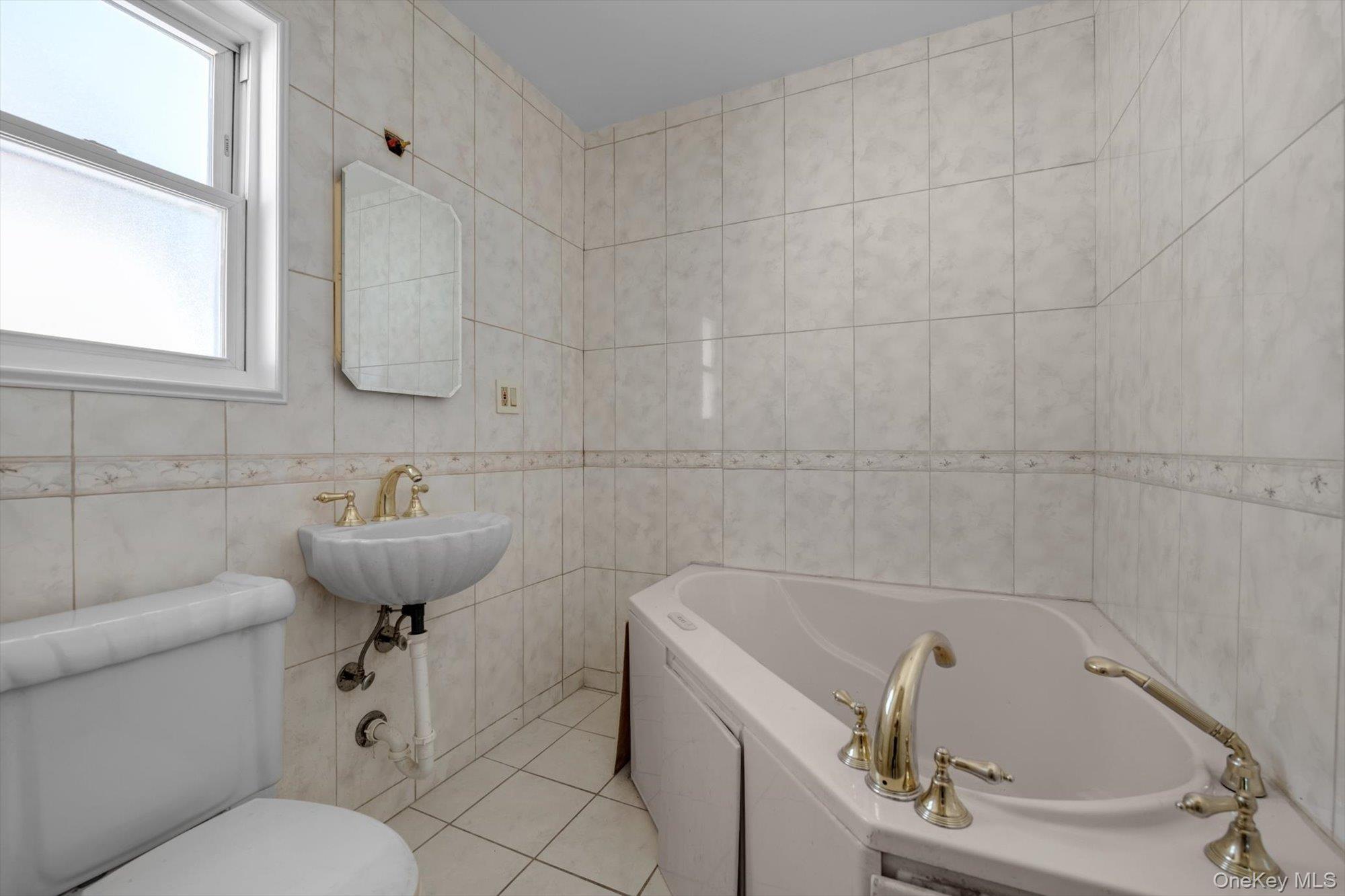 4547 166th Street, Flushing, NY 11358