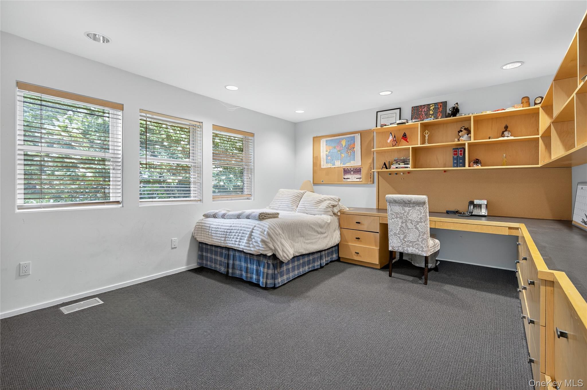 48 Morgan Drive, Old Westbury, NY 11568