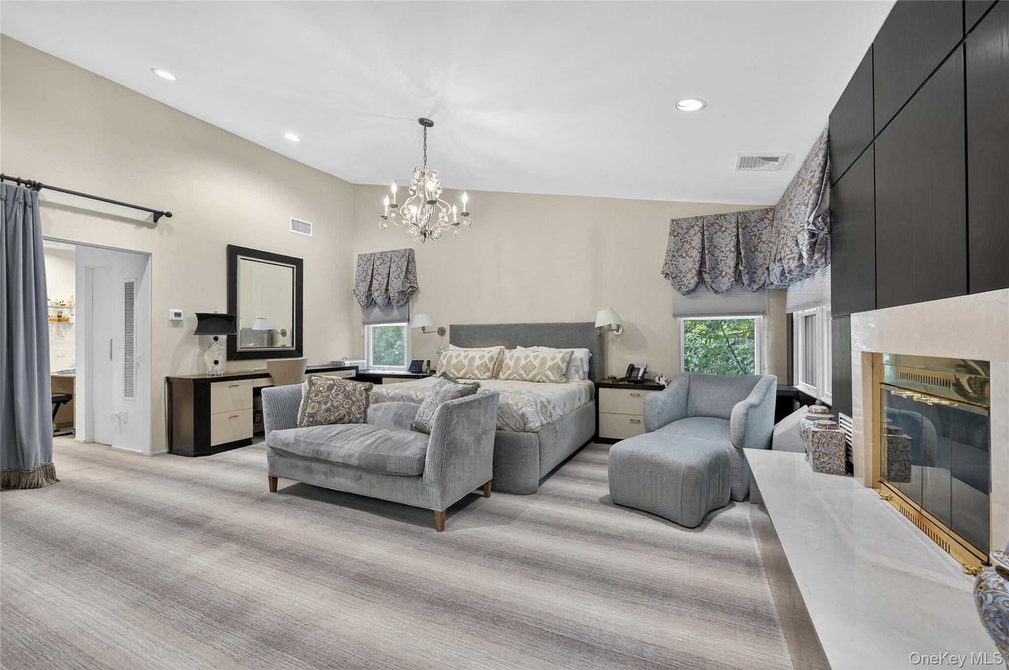 48 Morgan Drive, Old Westbury, NY 11568