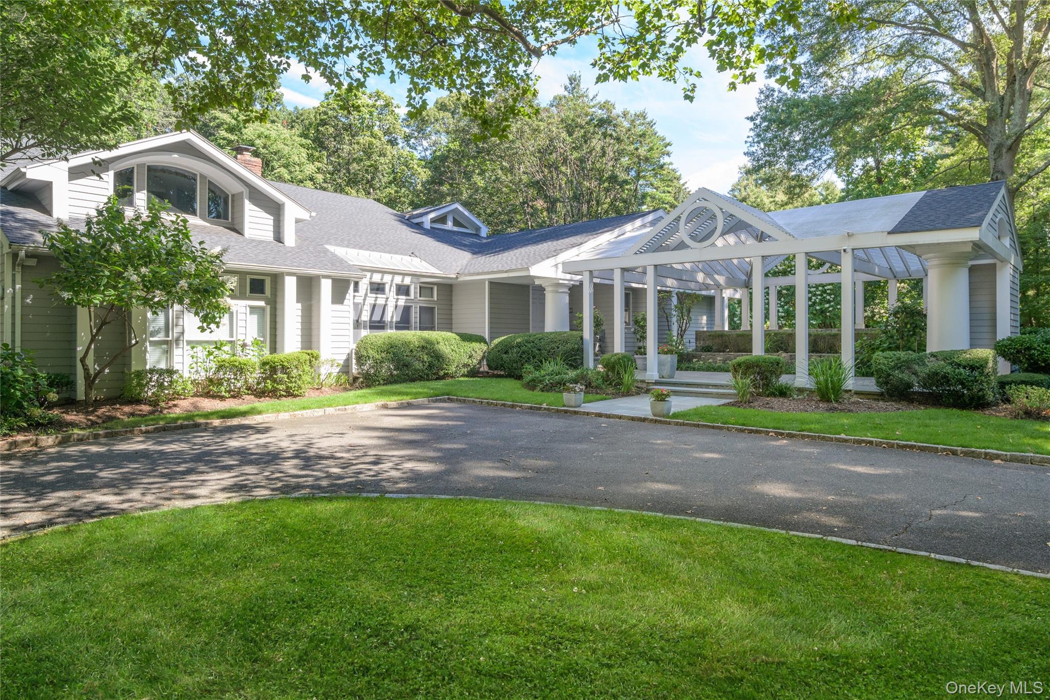 48 Morgan Drive, Old Westbury, NY 11568