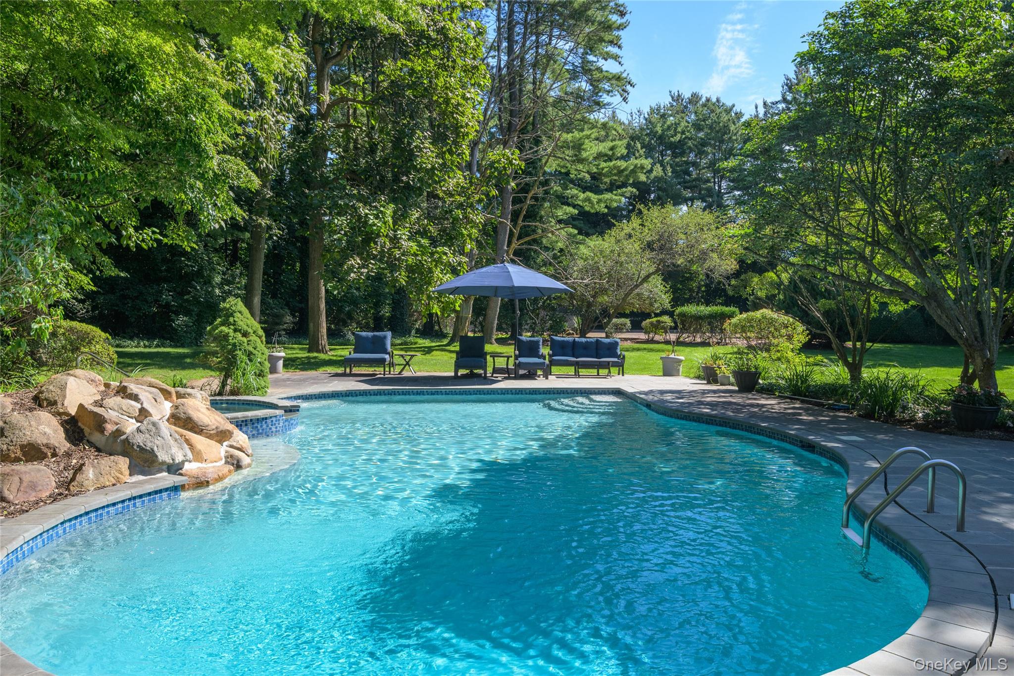 48 Morgan Drive, Old Westbury, NY 11568