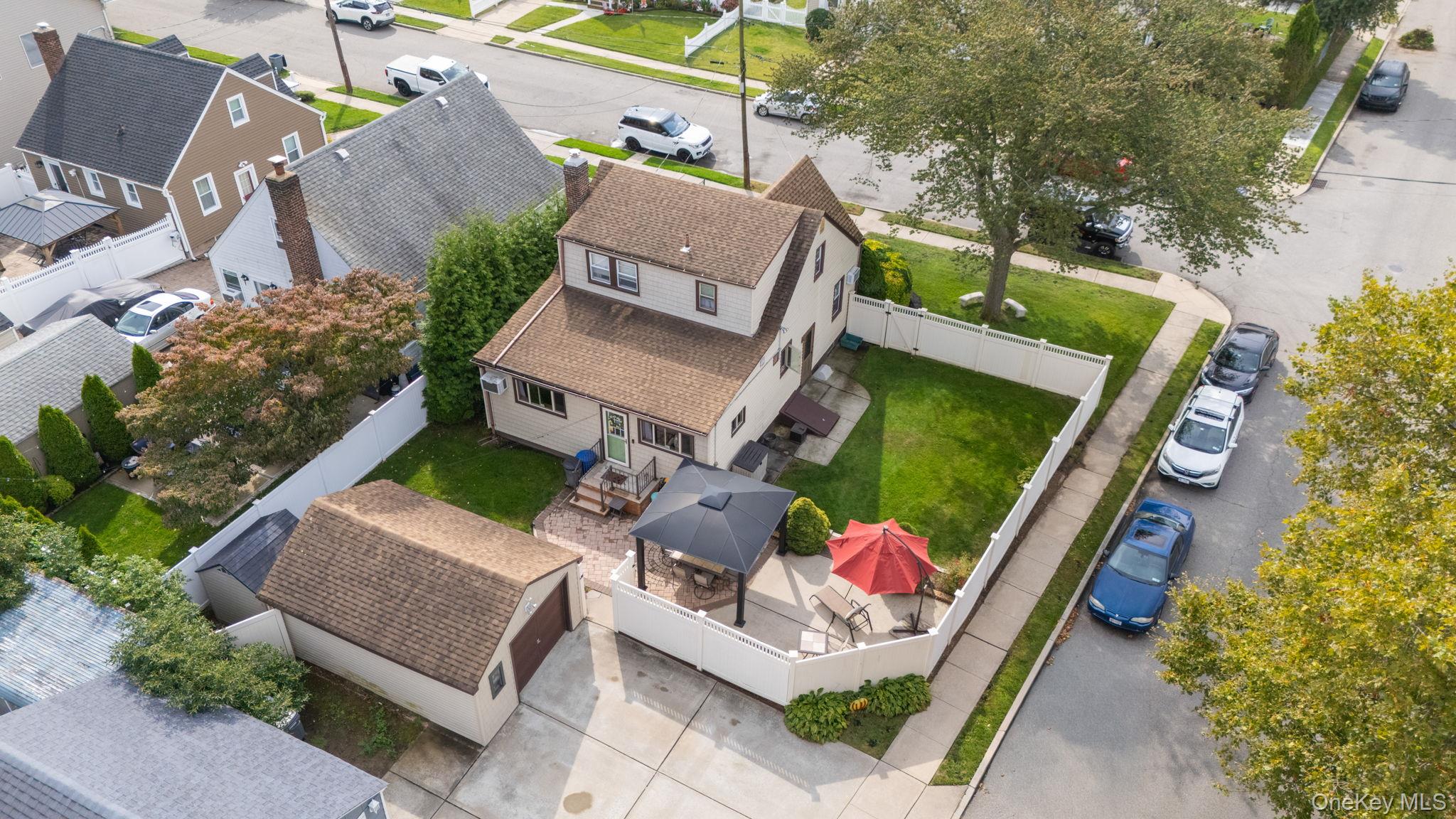 1134 Rosegold Street, Franklin Square, NY 11010