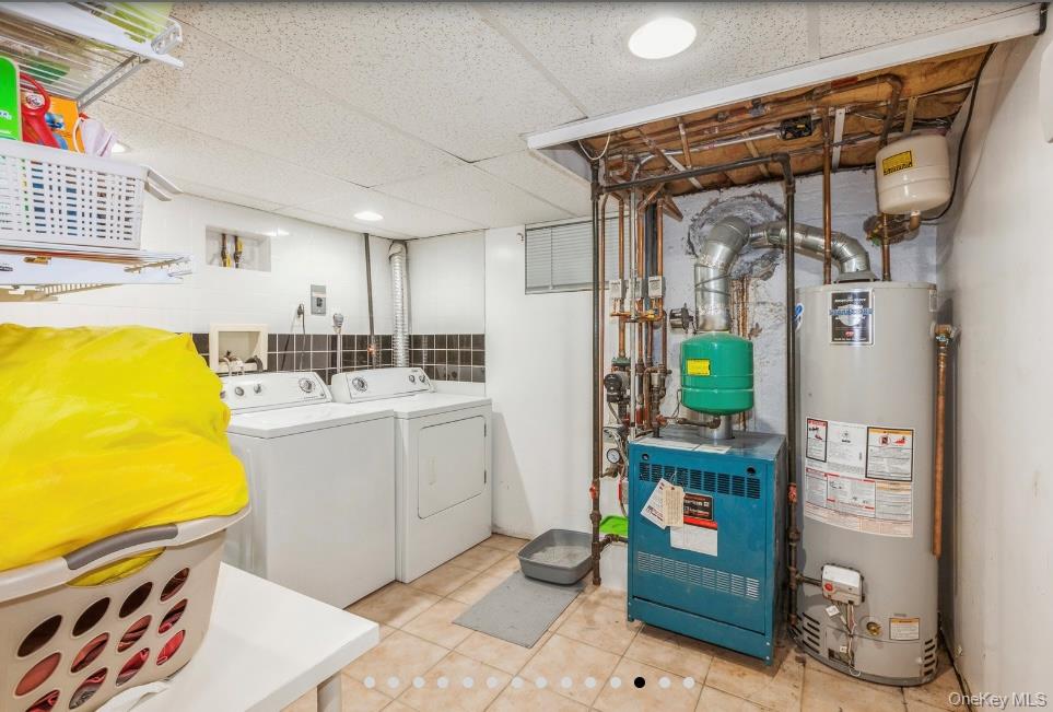 1134 Rosegold Street, Franklin Square, NY 11010