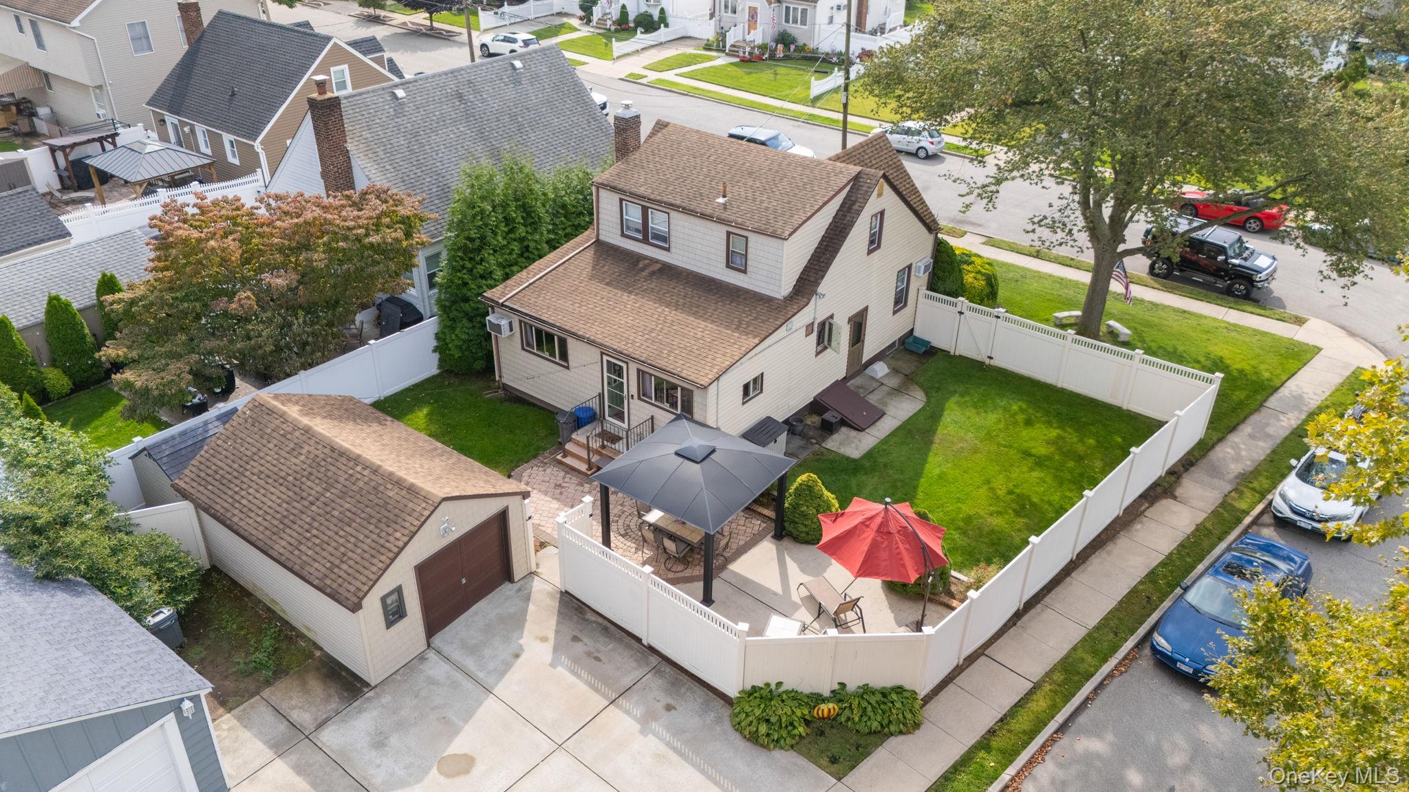 1134 Rosegold Street, Franklin Square, NY 11010