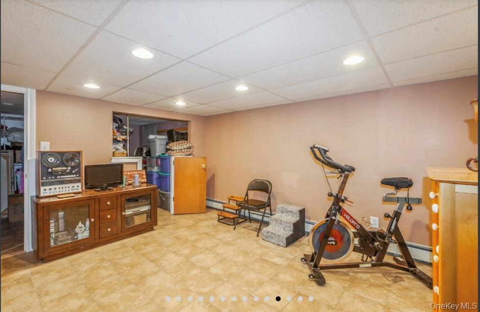 1134 Rosegold Street, Franklin Square, NY 11010