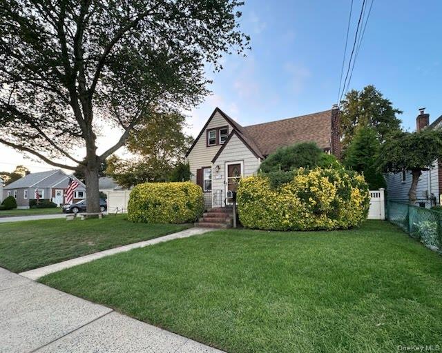 1134 Rosegold Street, Franklin Square, NY 11010