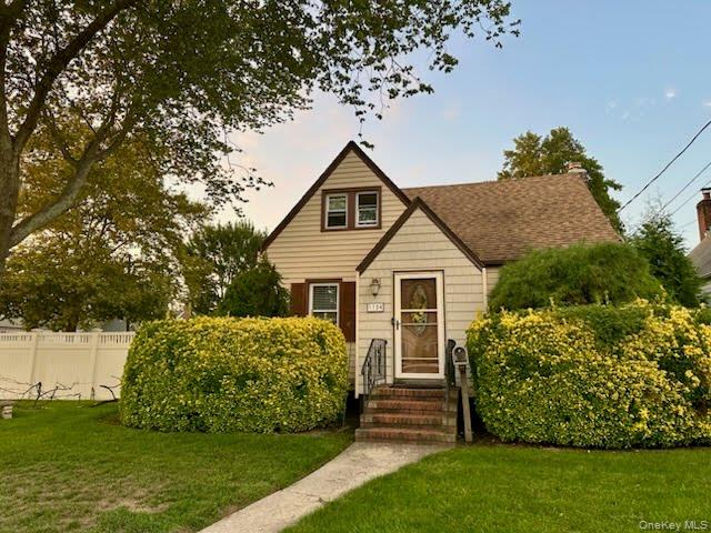 1134 Rosegold Street, Franklin Square, NY 11010