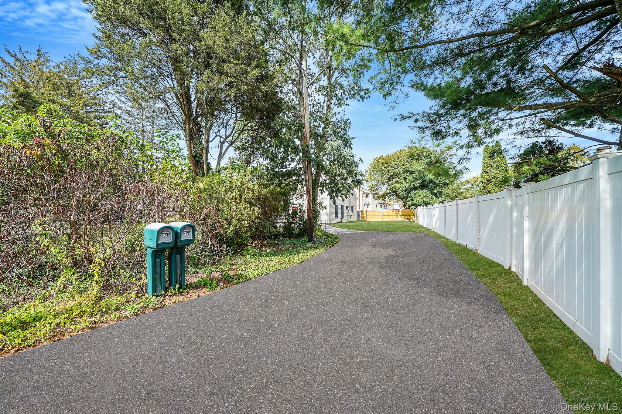 26 Bokel Road, Ronkonkoma, NY 11779