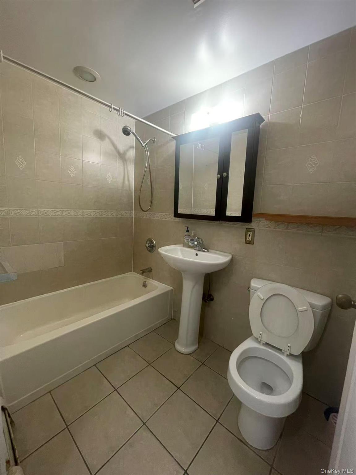 42-11 Parsons Boulevard # 4D, Flushing, NY 11355