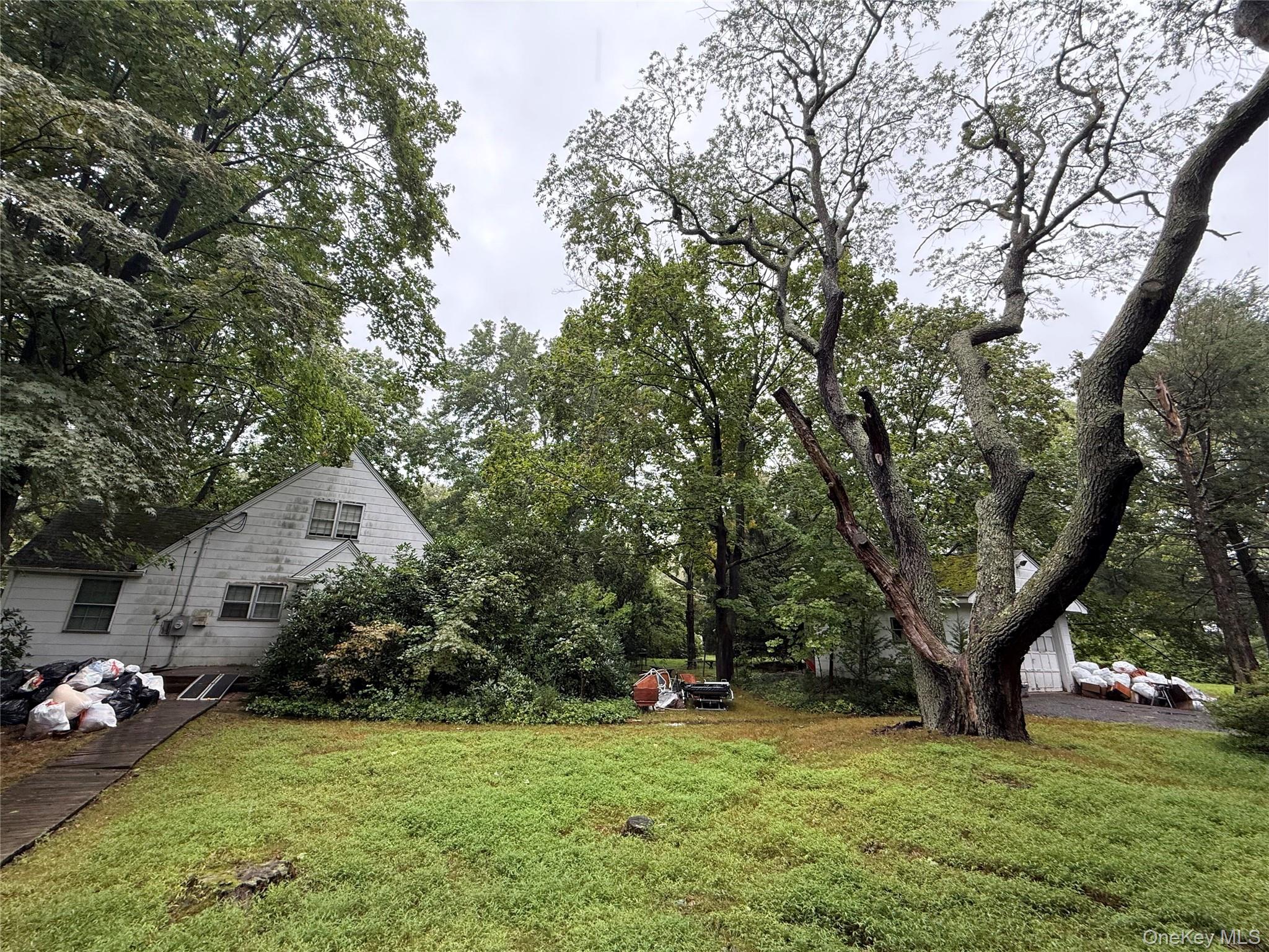 160 Stony Hollow Road, Greenlawn, NY 11740