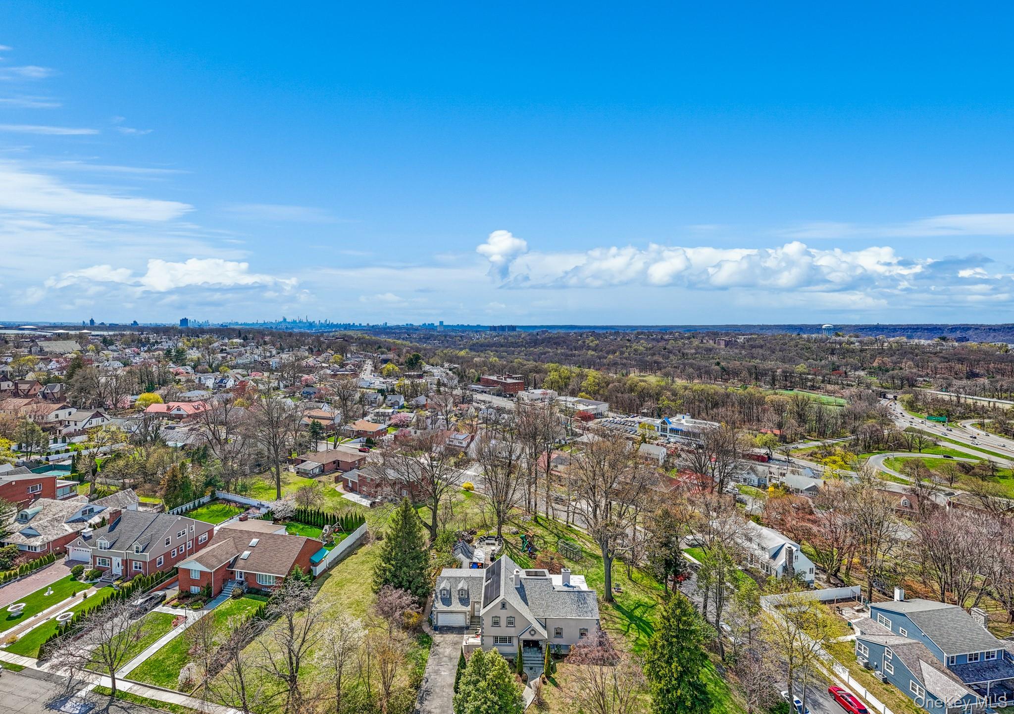 191 Dunwoodie Street, Yonkers, NY 10704